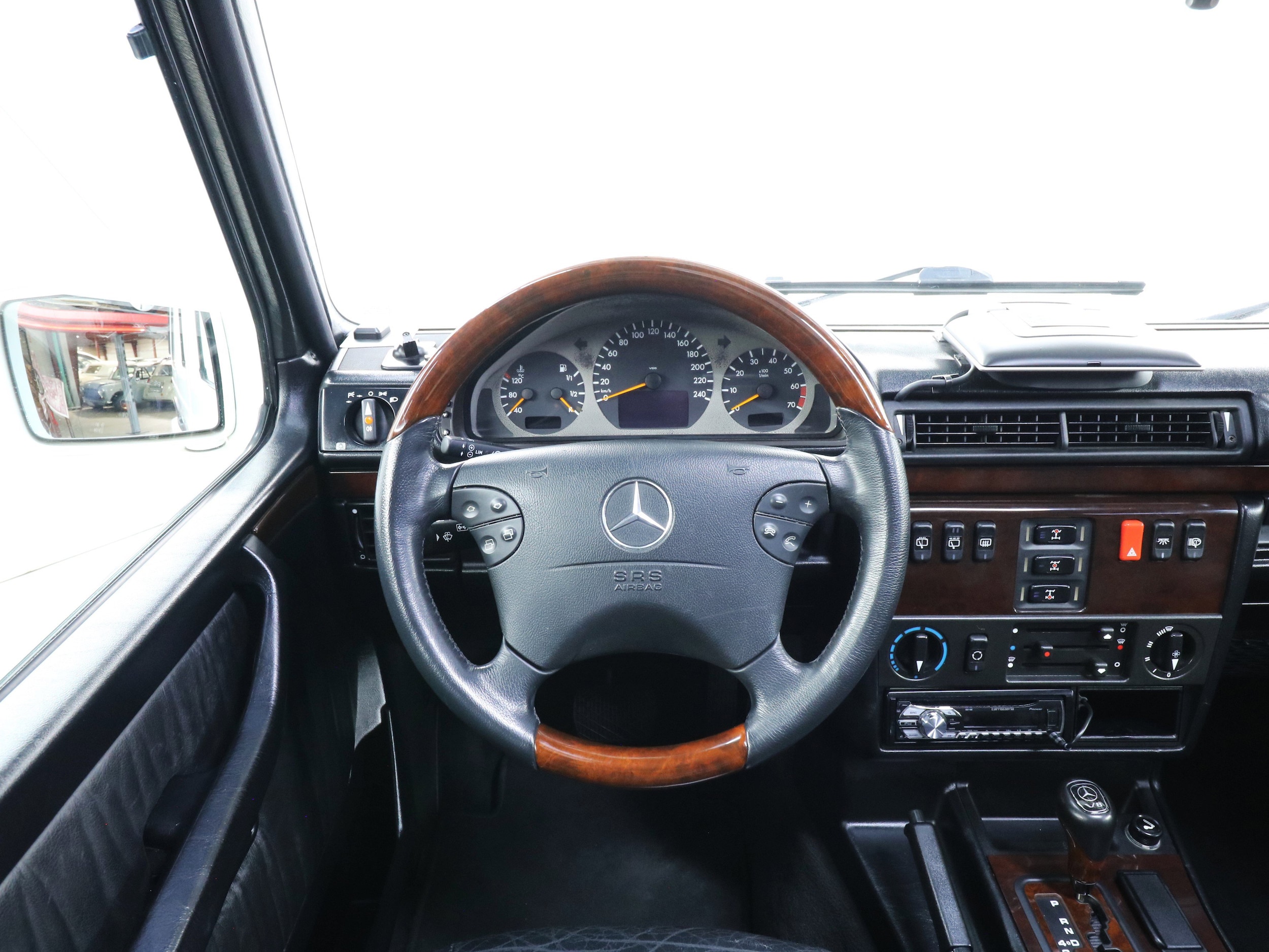 2000 Mercedes-Benz G500 12
