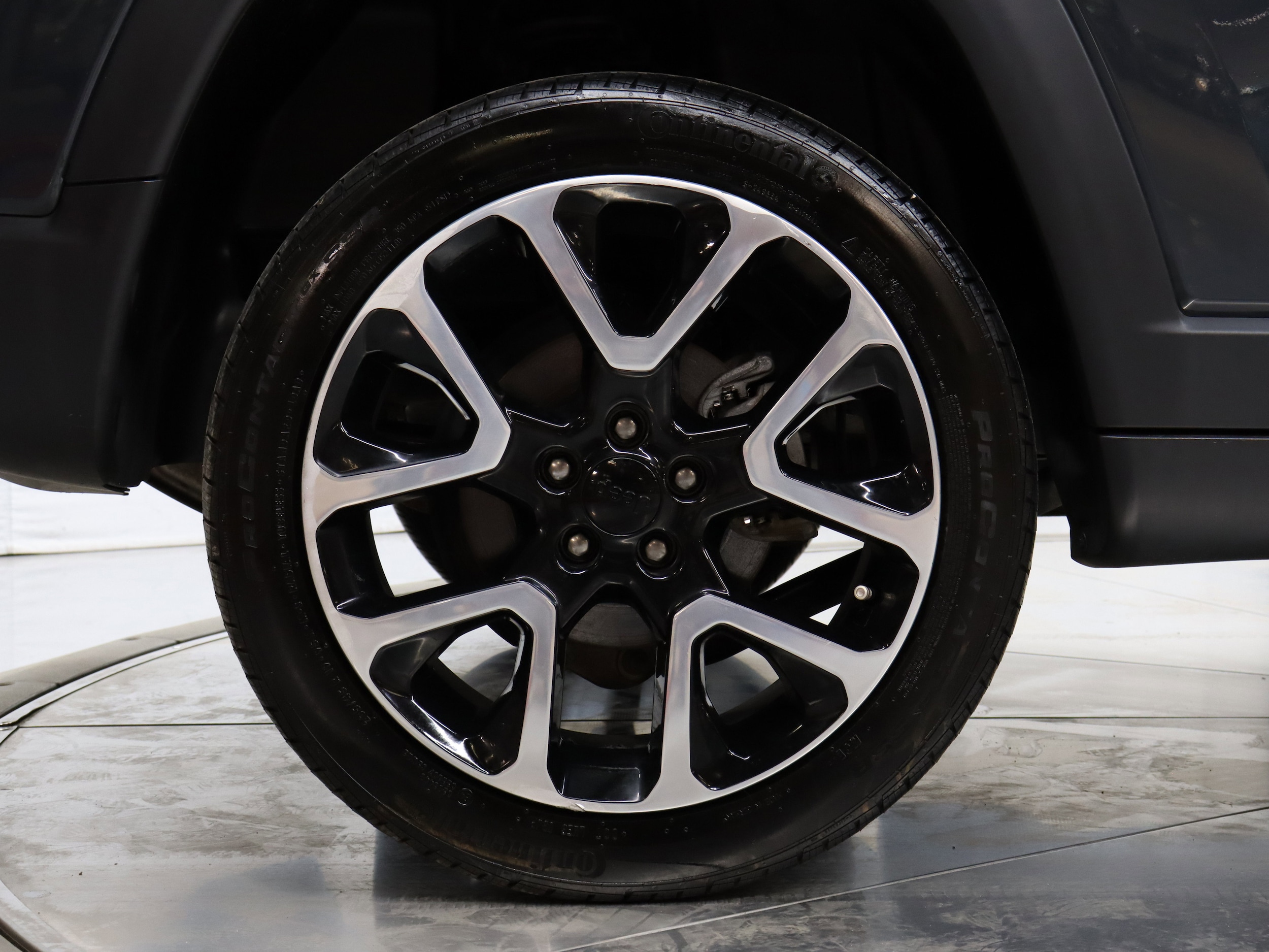 2018 Jeep Compass 32