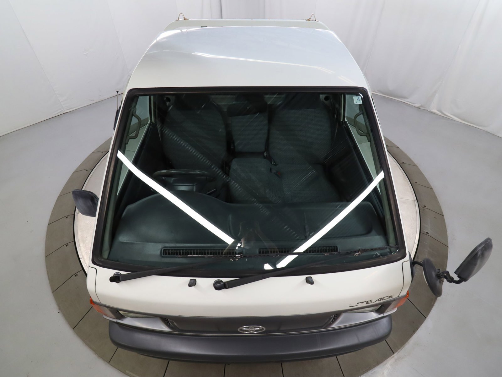 1998 Toyota Liteace 37