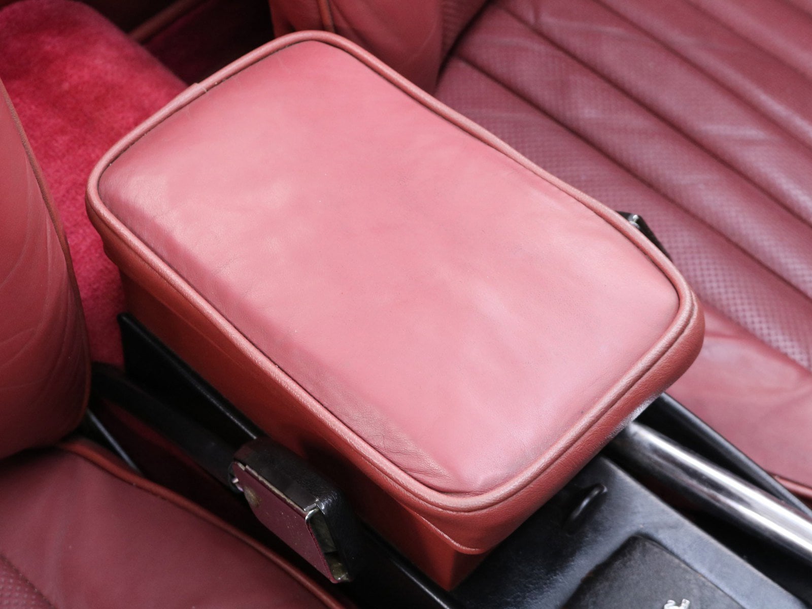 1974 Jaguar E Type 84