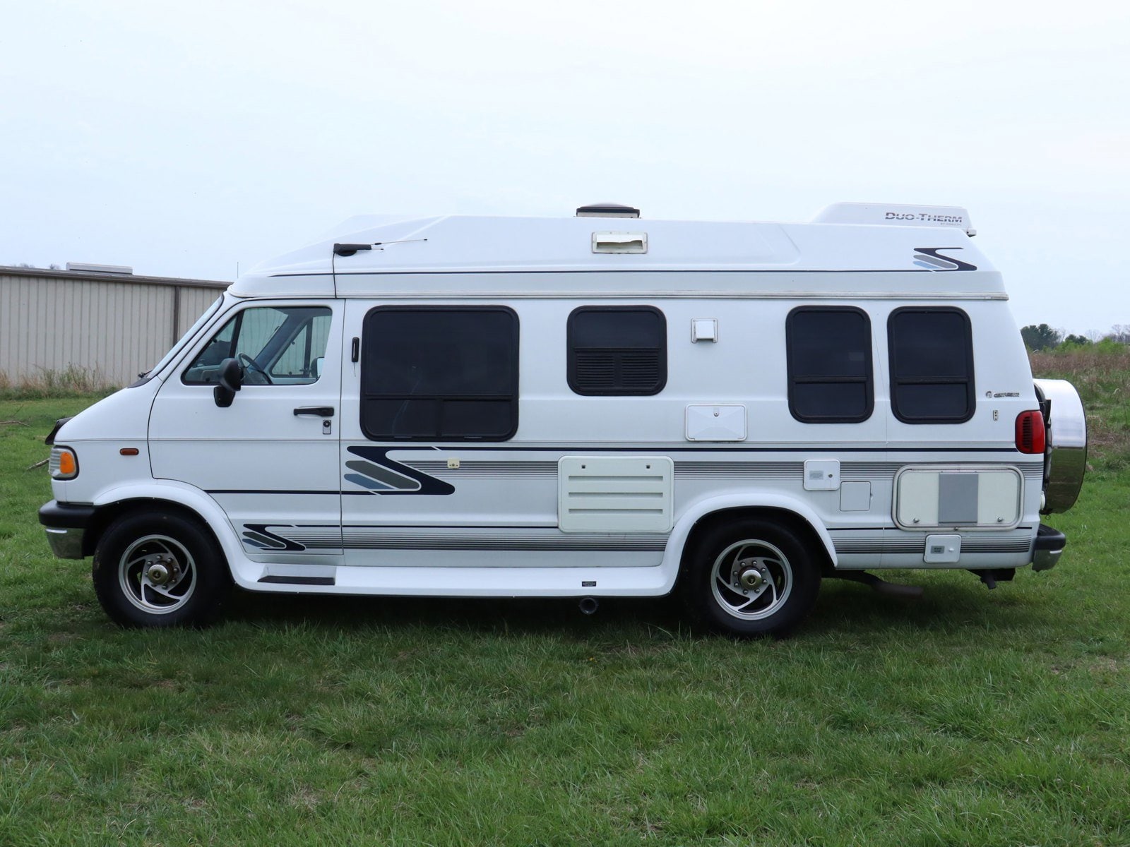 1996 Dodge Ram Van 4