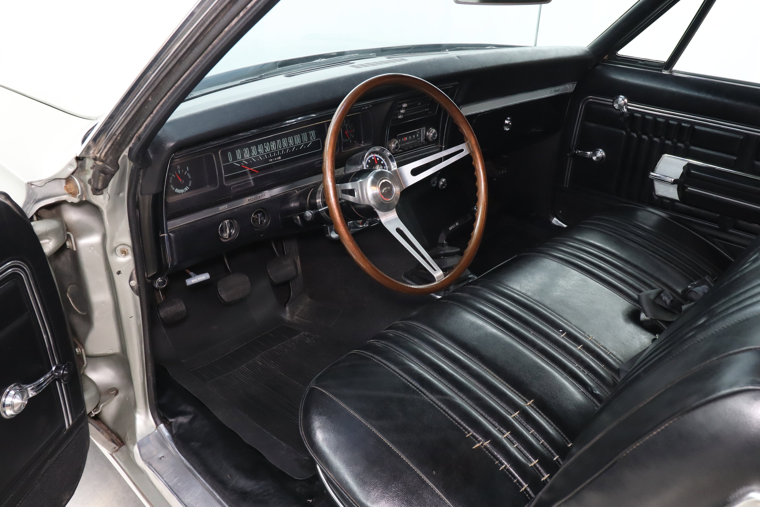 1968 Chevrolet Impala 11