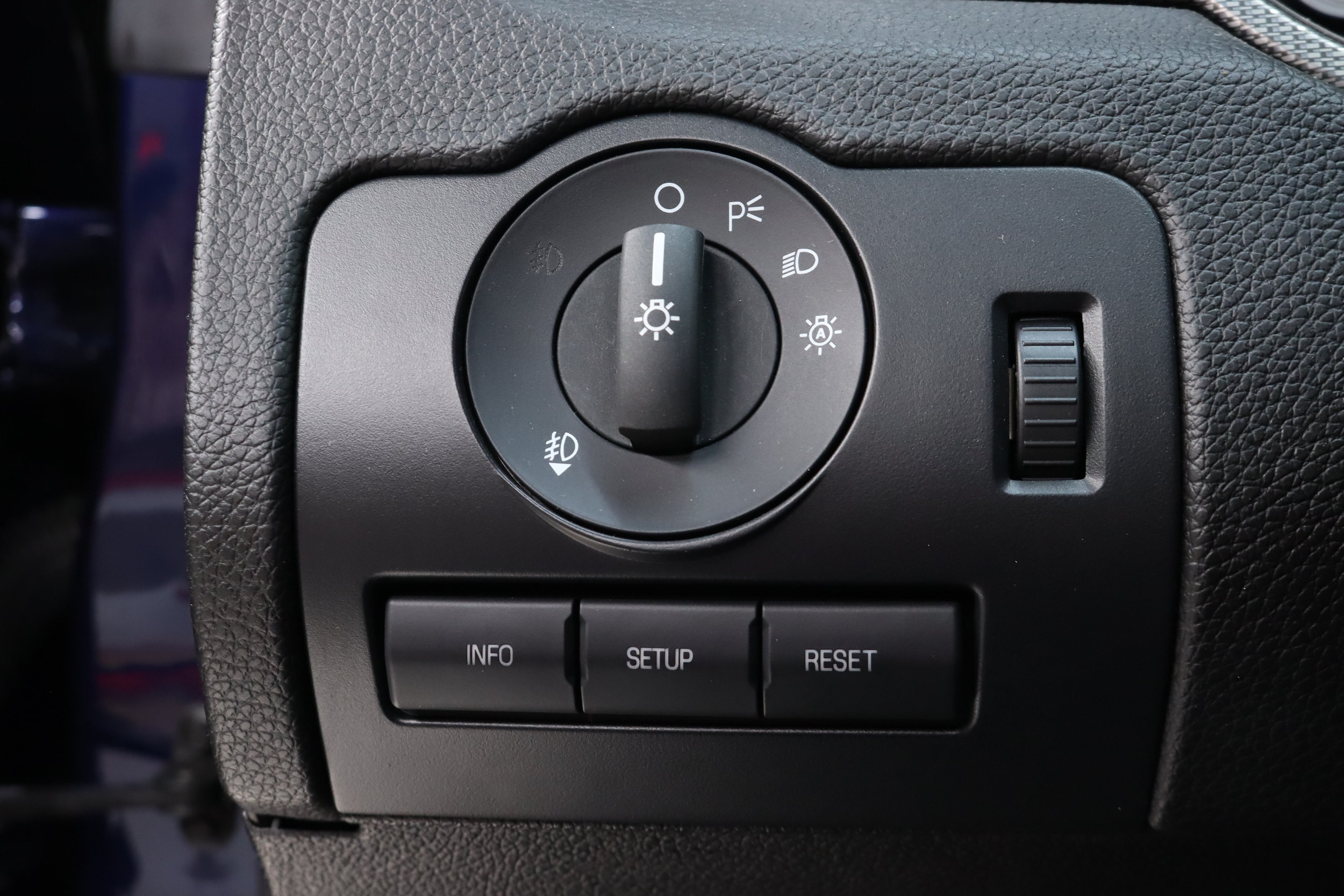2011 Ford Mustang 56
