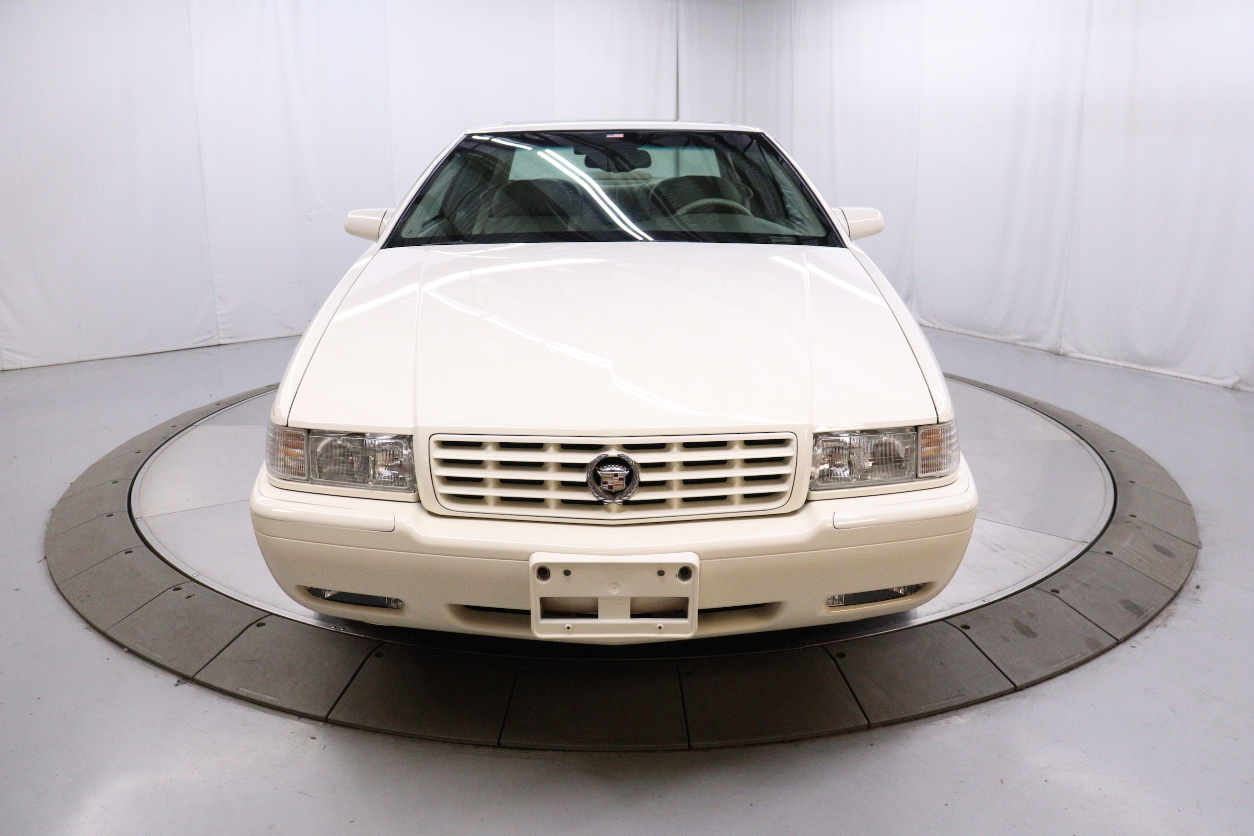 2002 Cadillac Eldorado 3