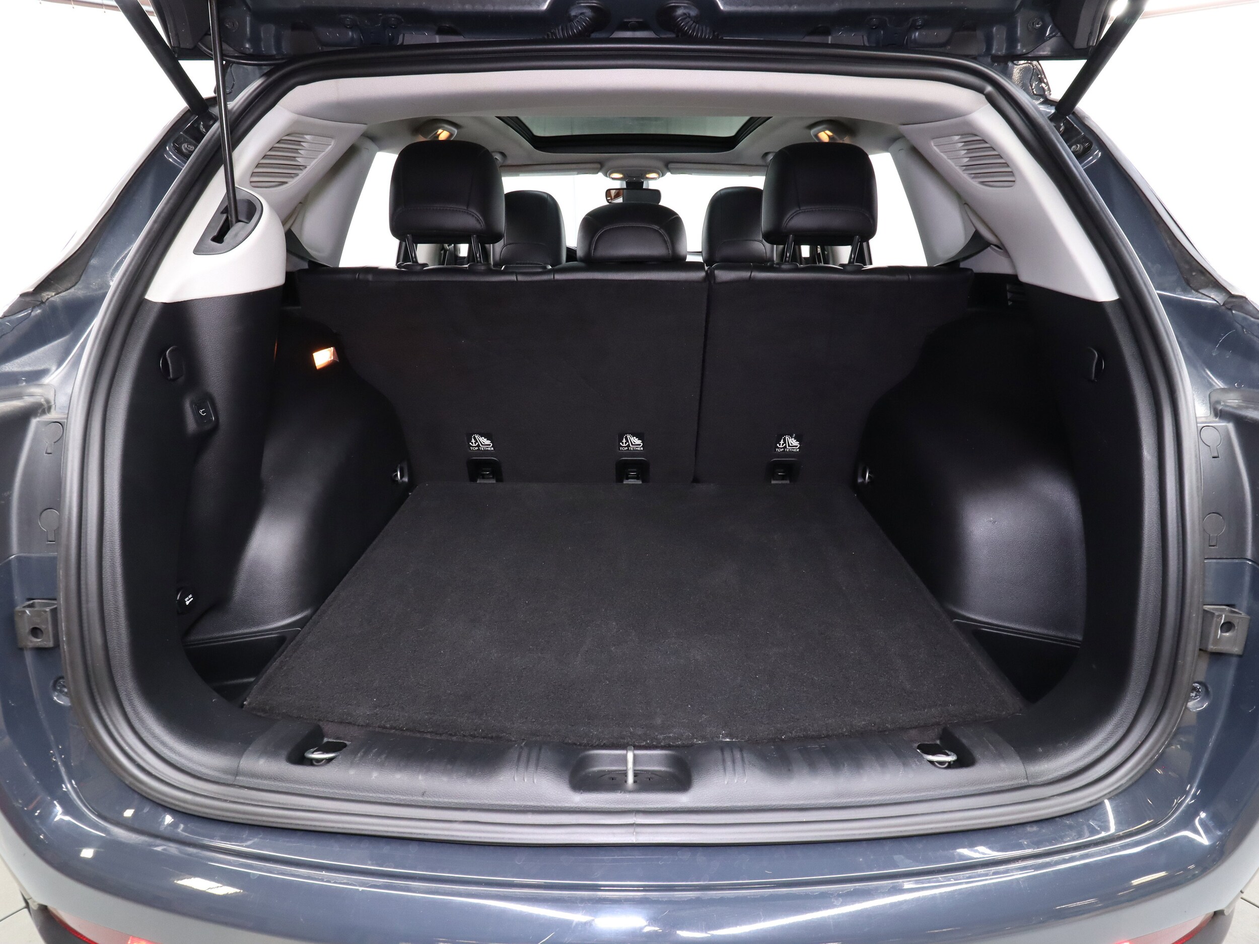 2018 Jeep Compass 28