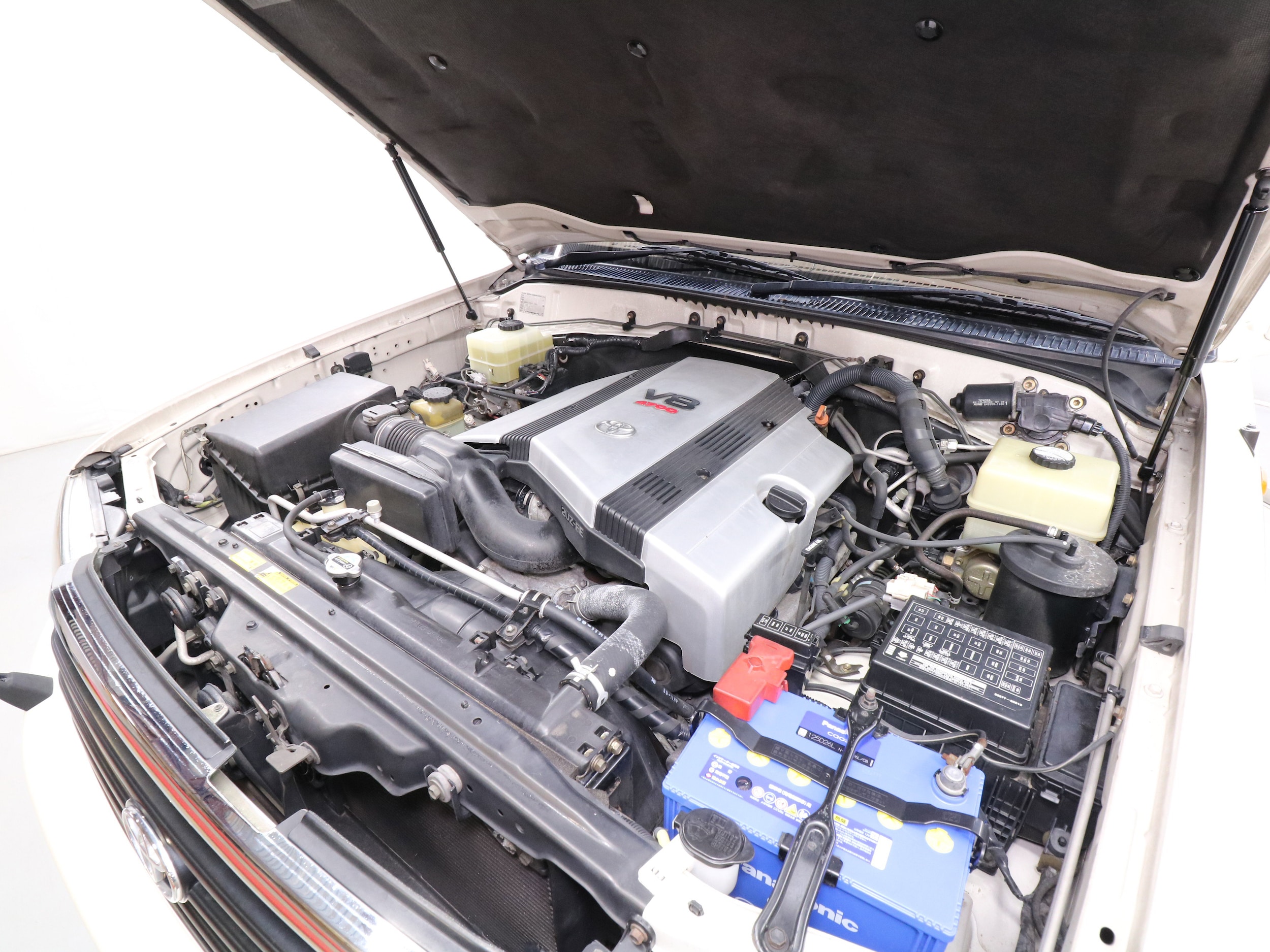 1998 Toyota Land Cruiser 29