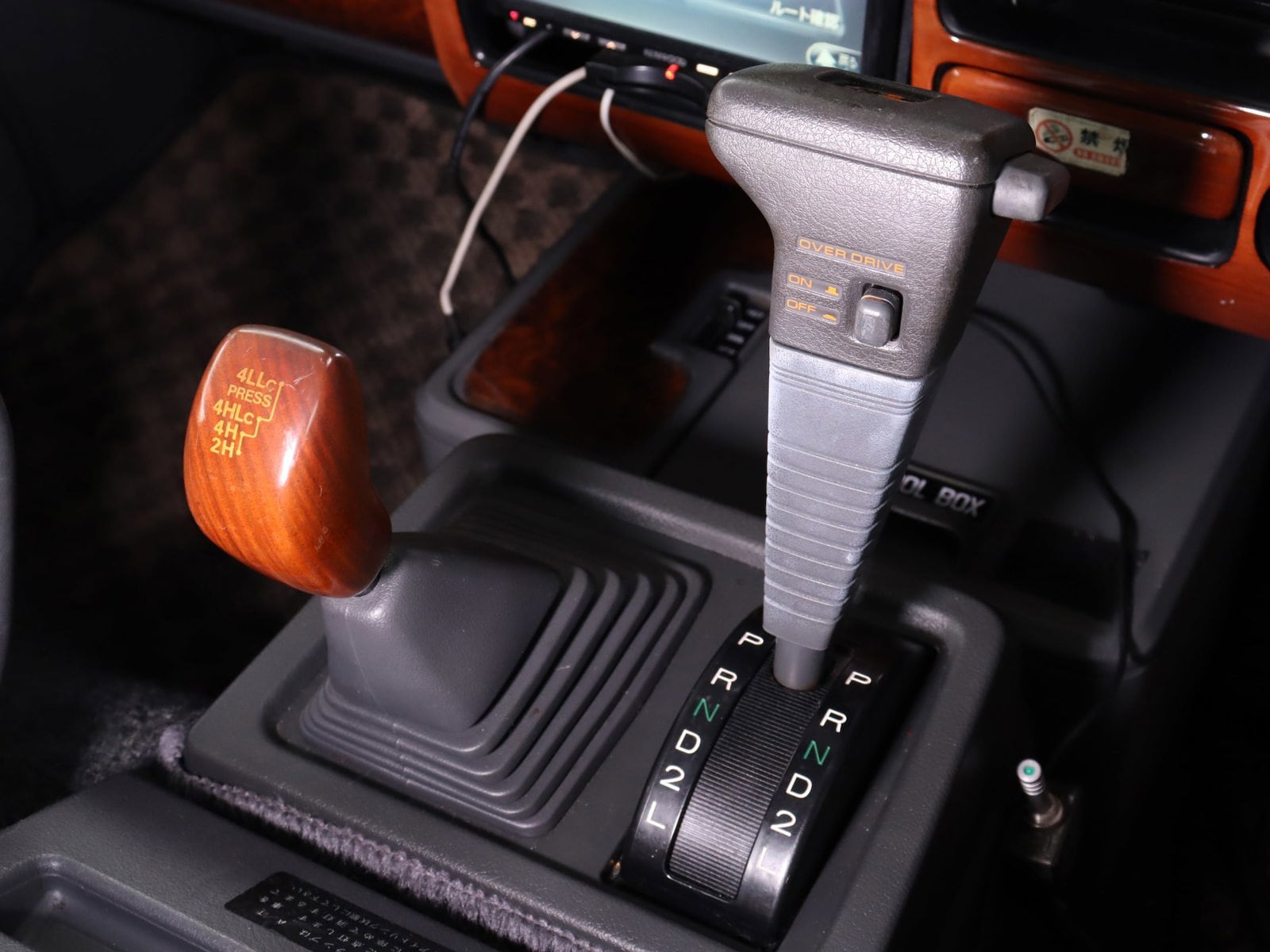 1994 Mitsubishi Delica 16