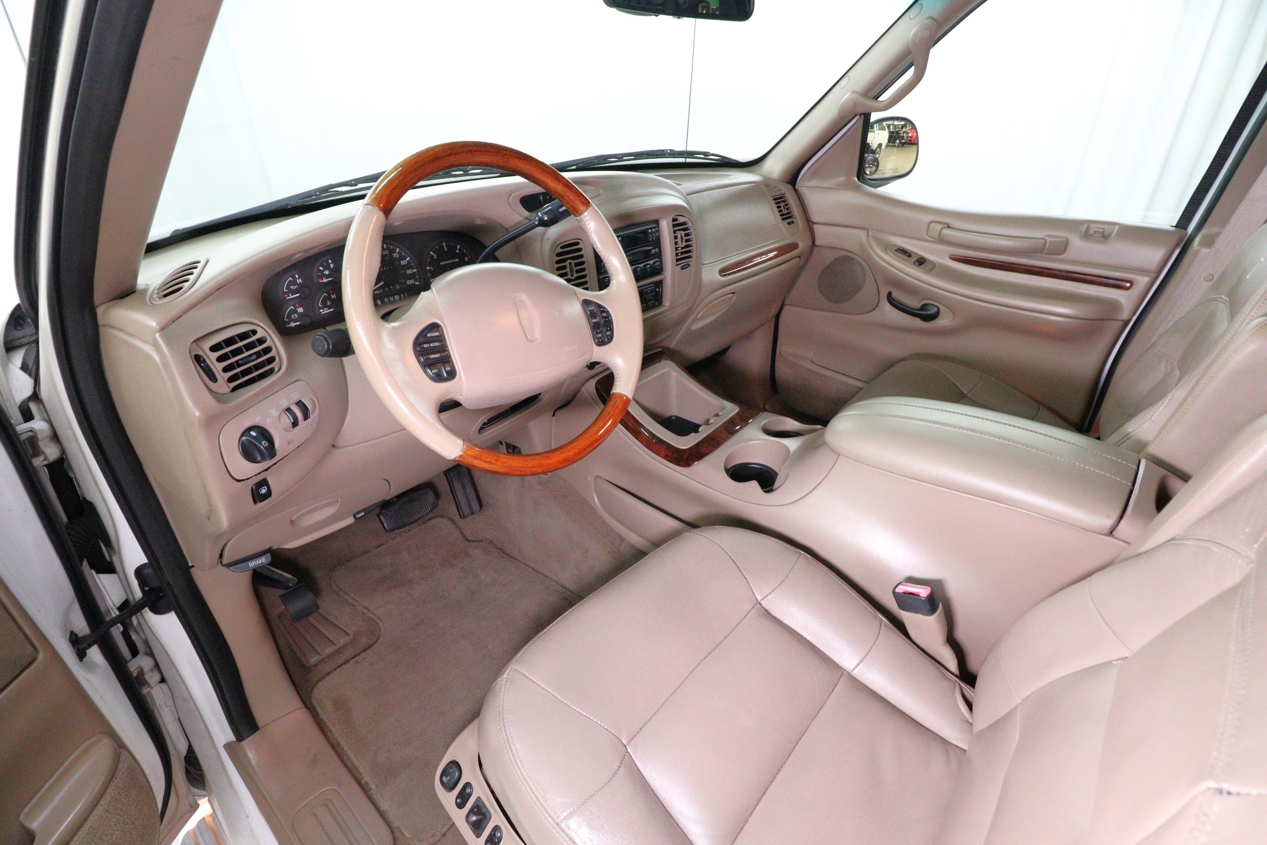 1998 Lincoln Navigator 19