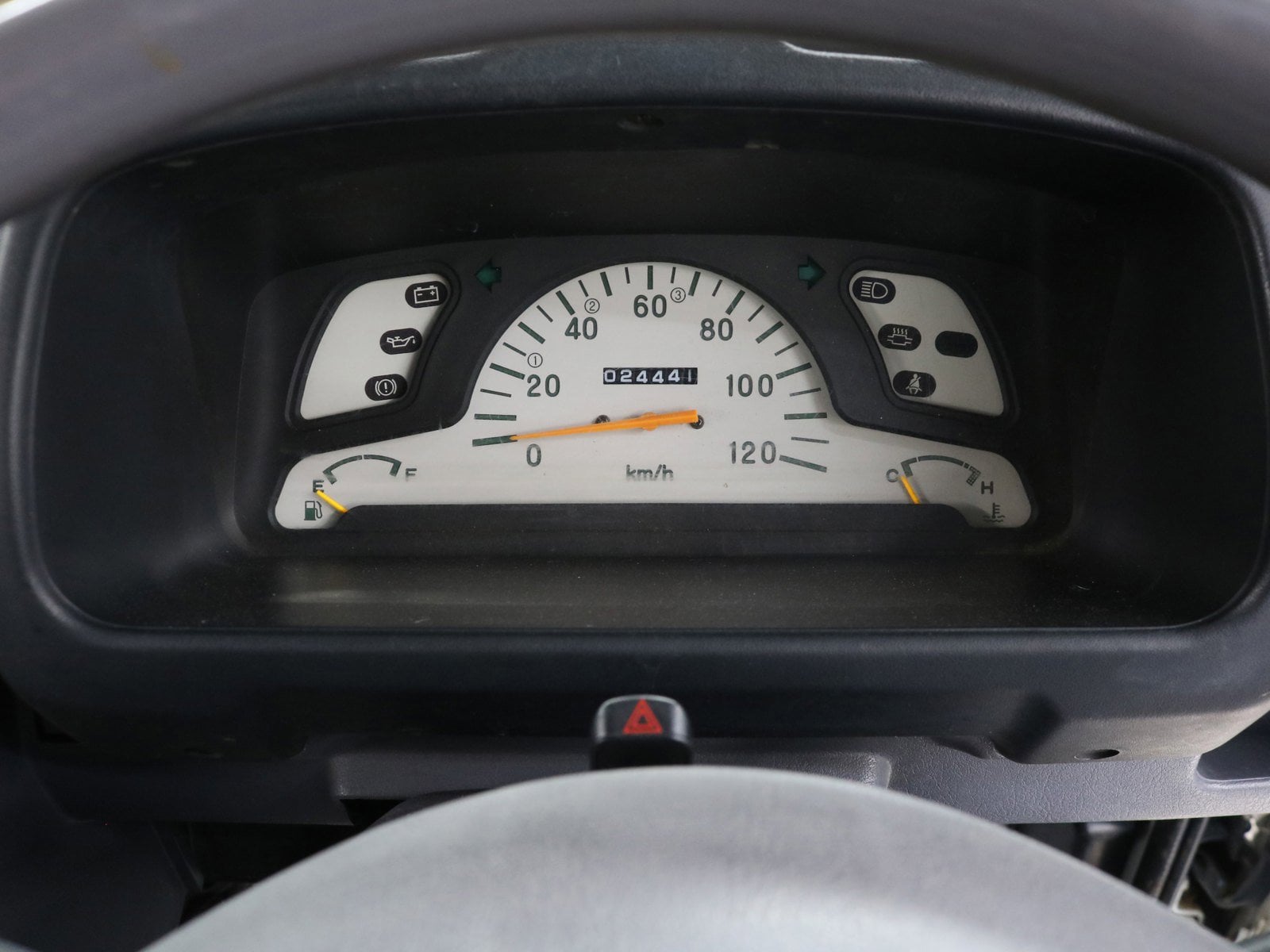 1997 Mitsubishi Minicab 10
