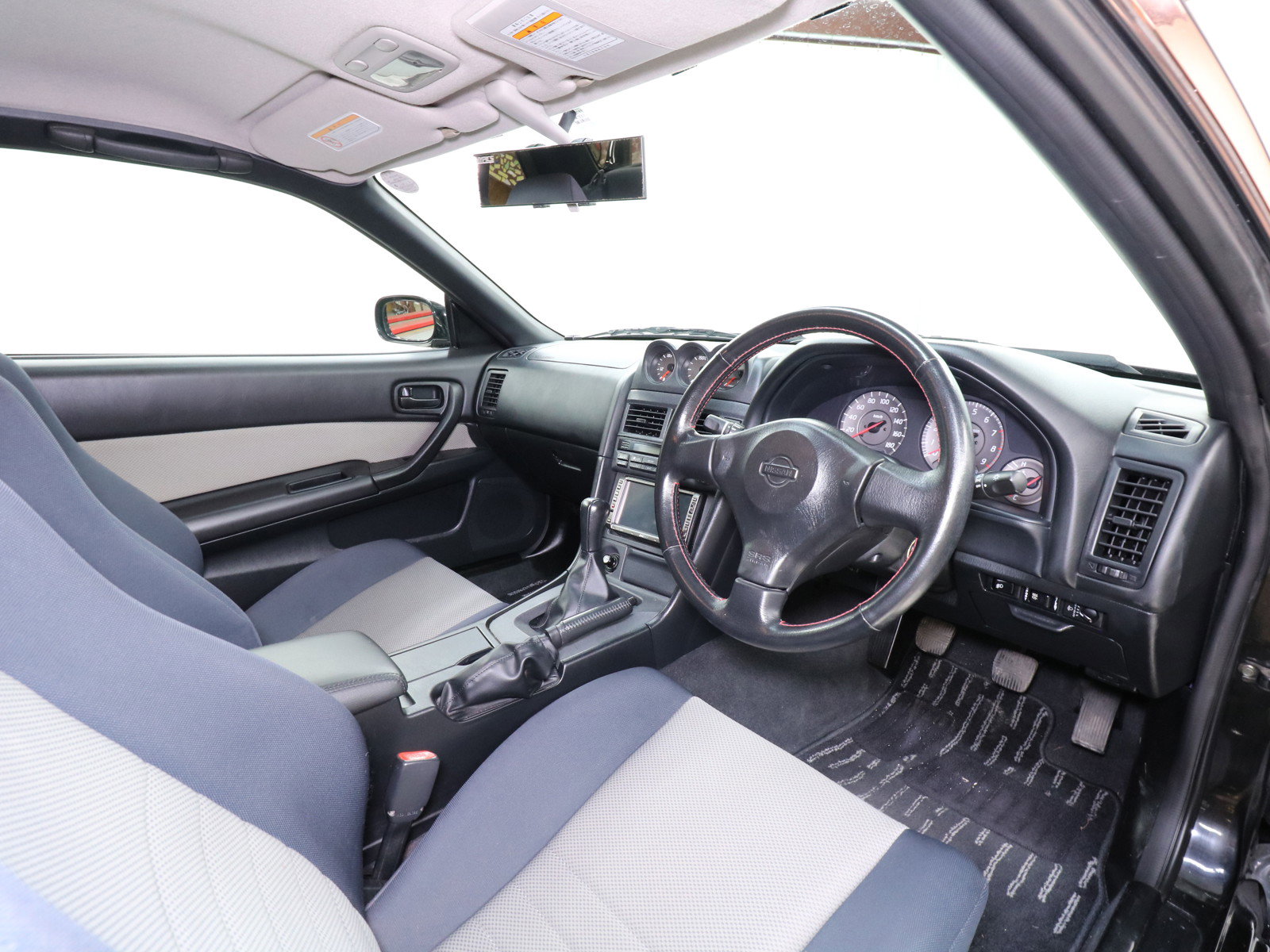 1999 Nissan Skyline 9