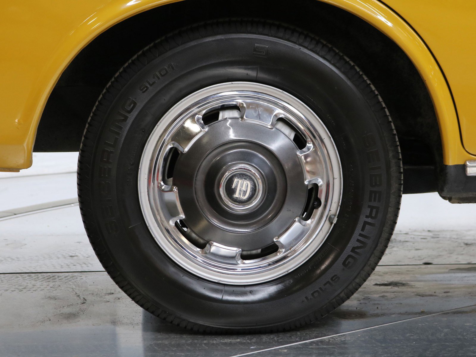 1971 Datsun Bluebird 32