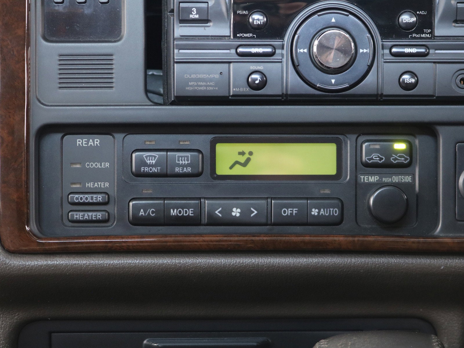 1999 Toyota Hiace 13
