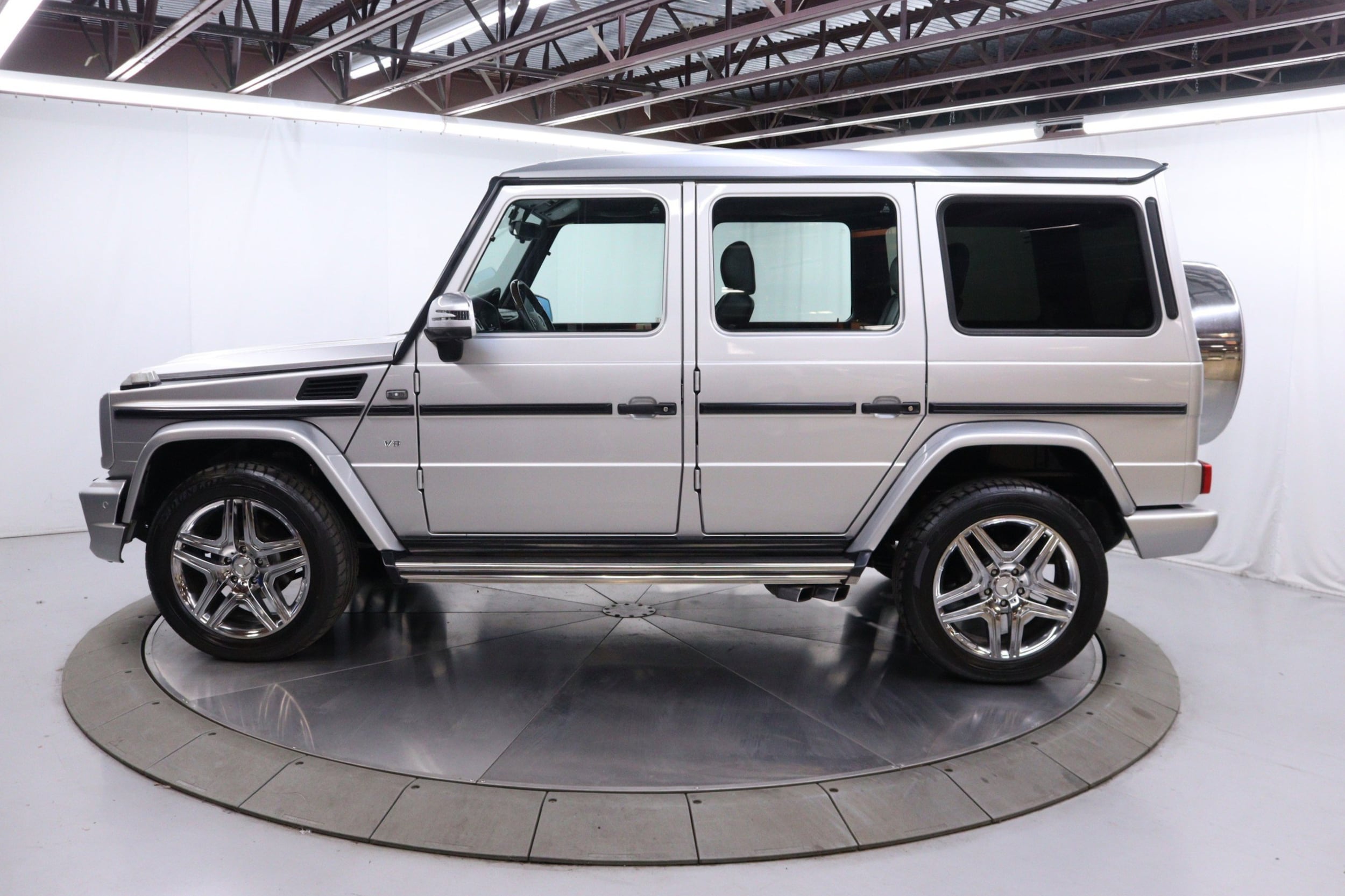 2000 Mercedes Benz AMG G55L 4