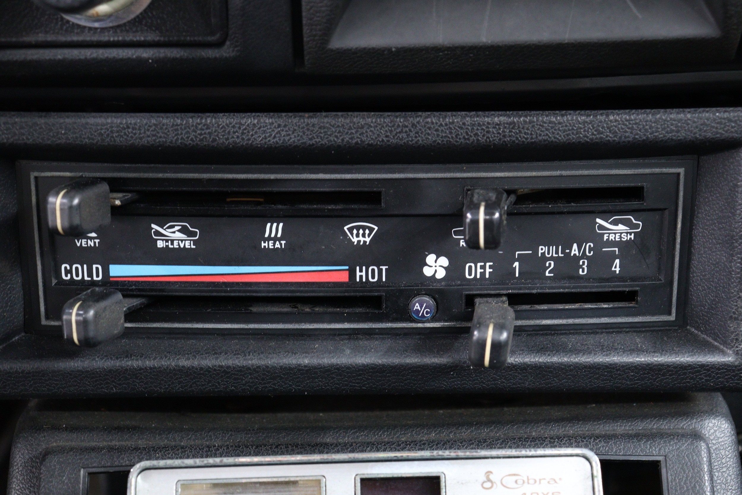 1985 Nissan 720 12