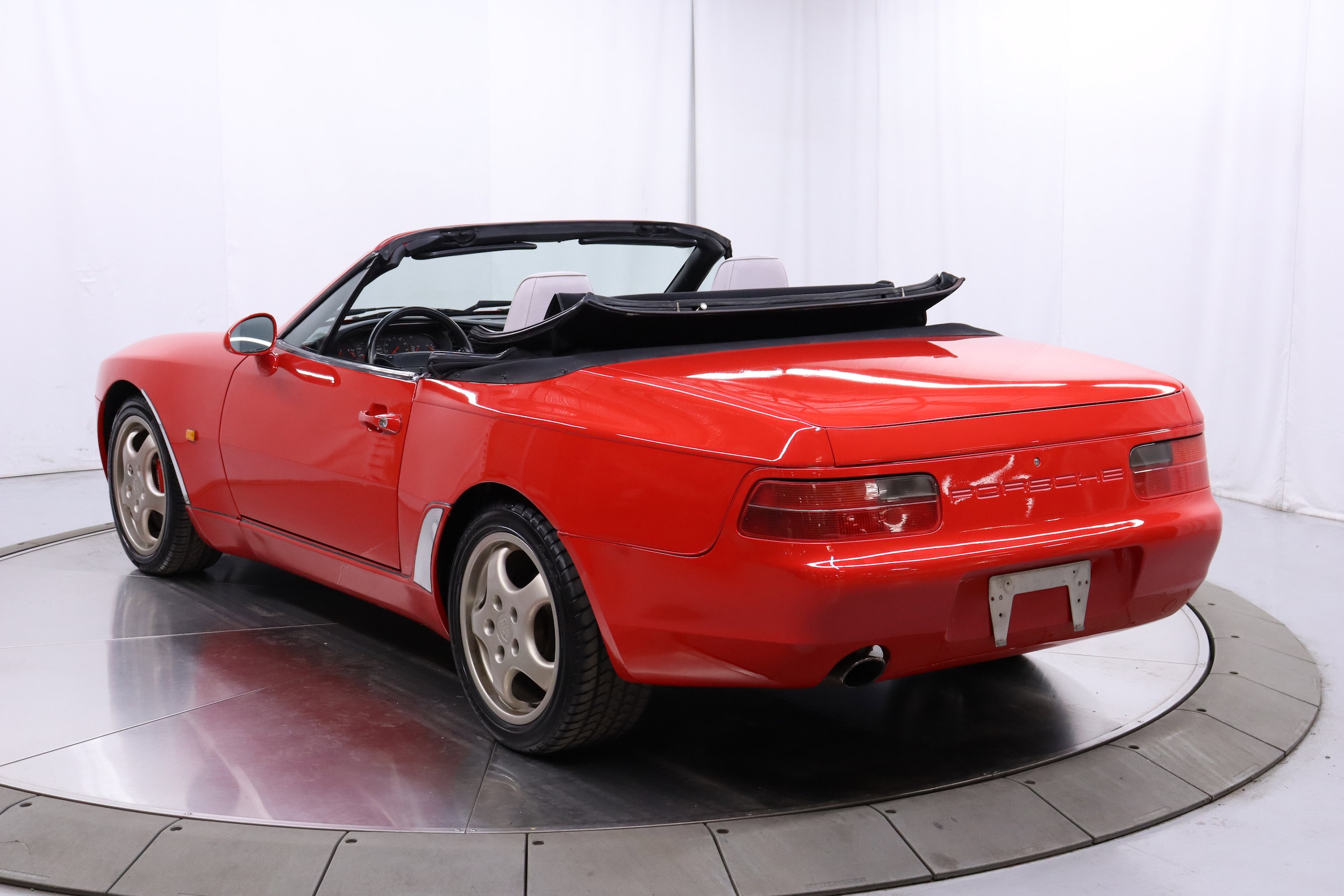 1992 Porsche 968 16