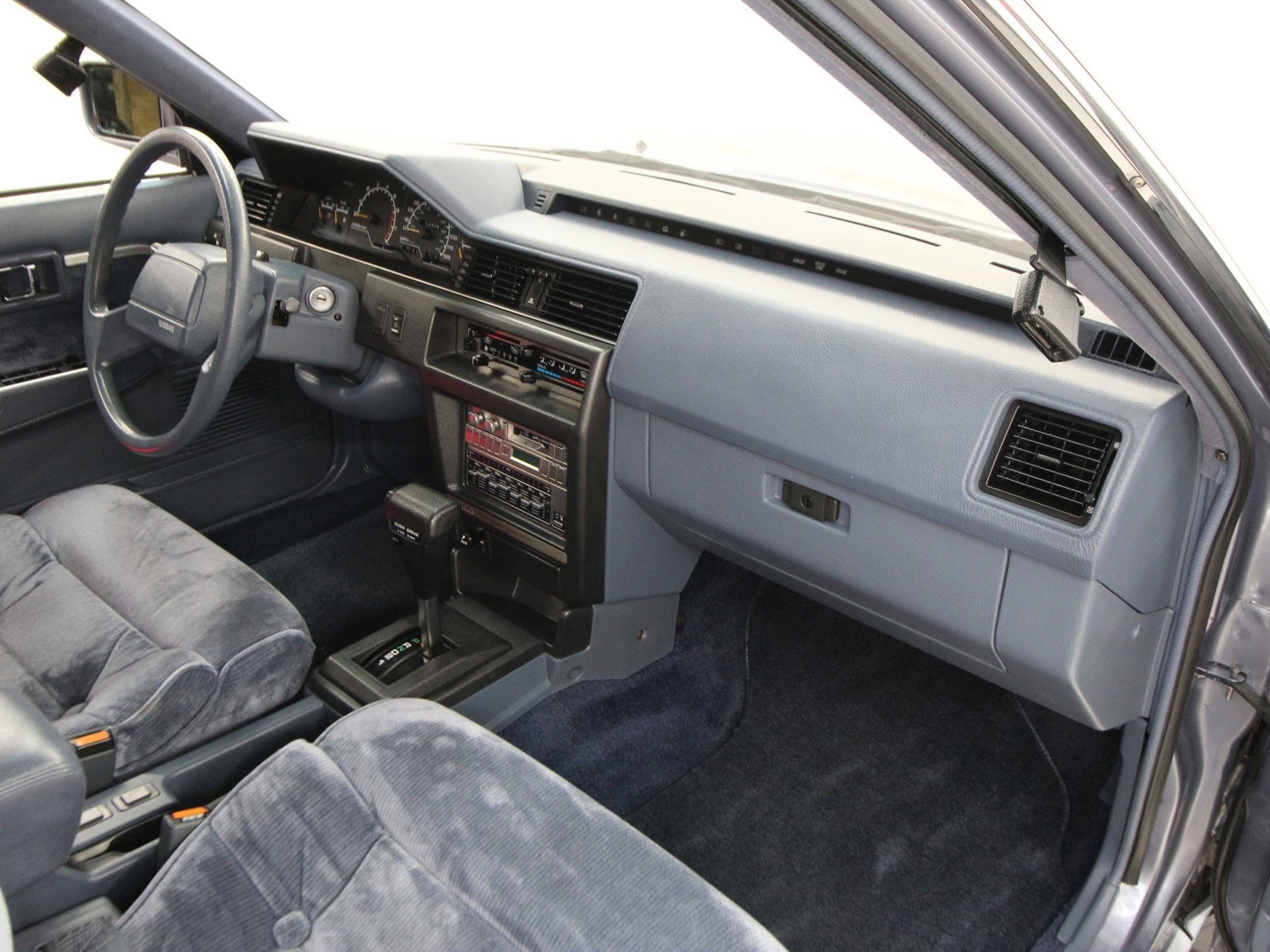 1987 Nissan Maxima 15