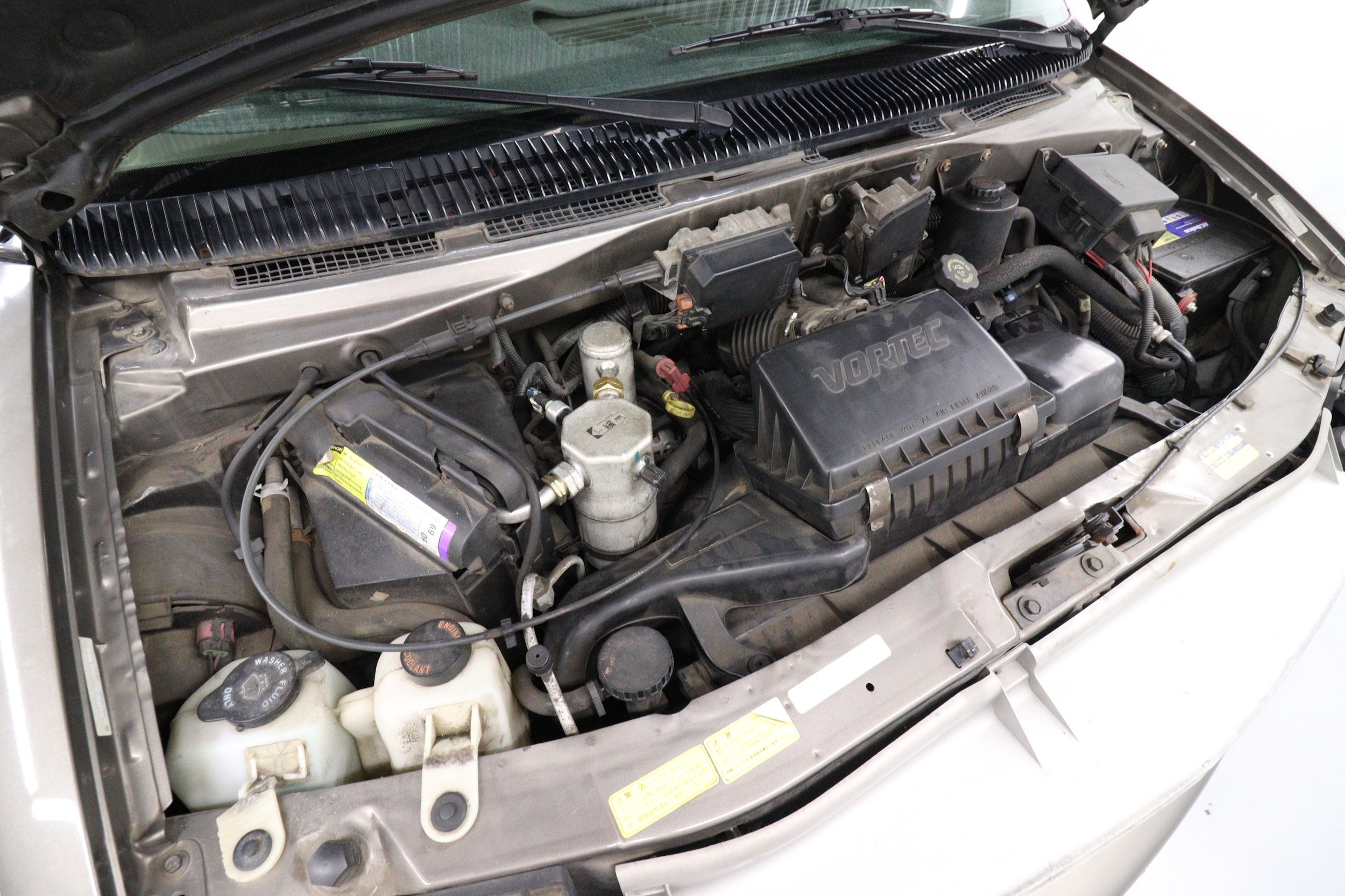 2000 Chevrolet Astro LT 25