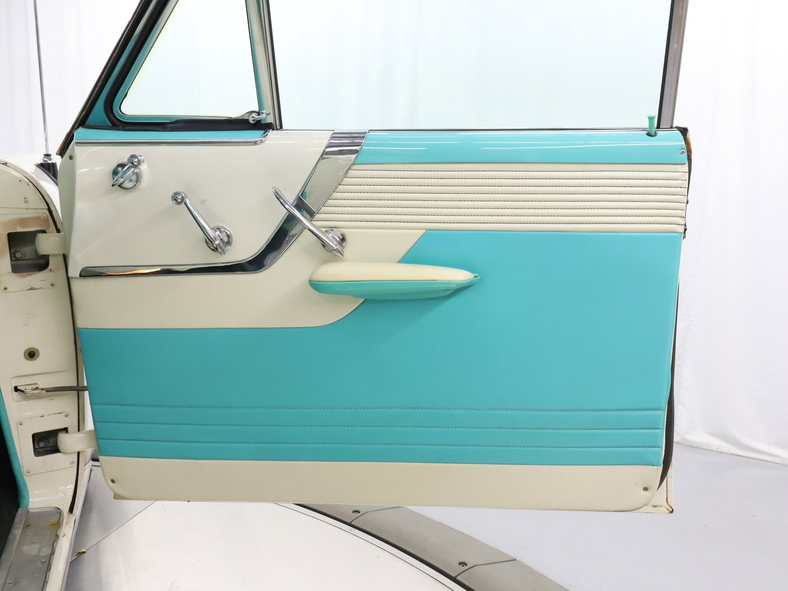 1955 Lincoln Capri 55
