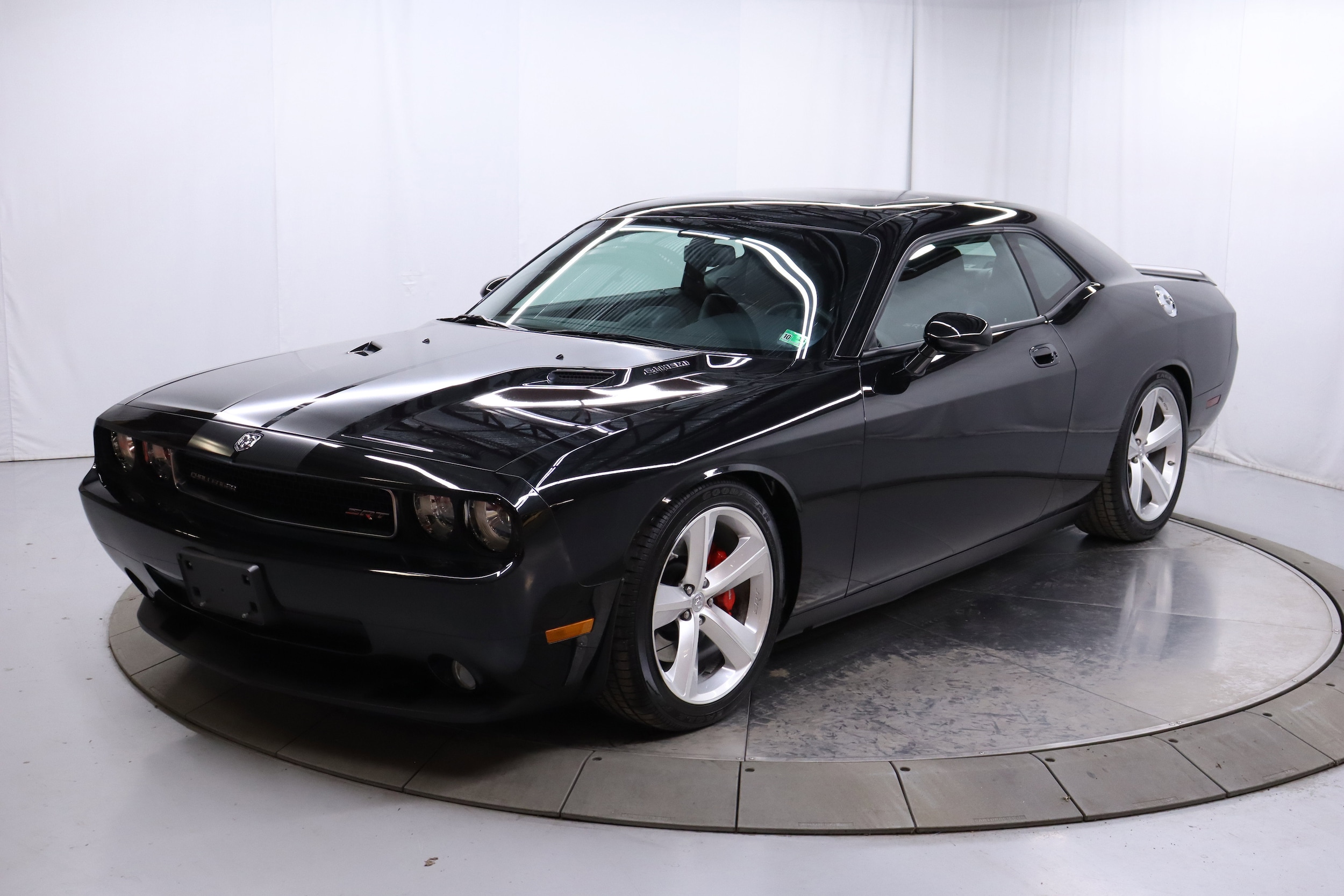 2010 Dodge Challenger 4