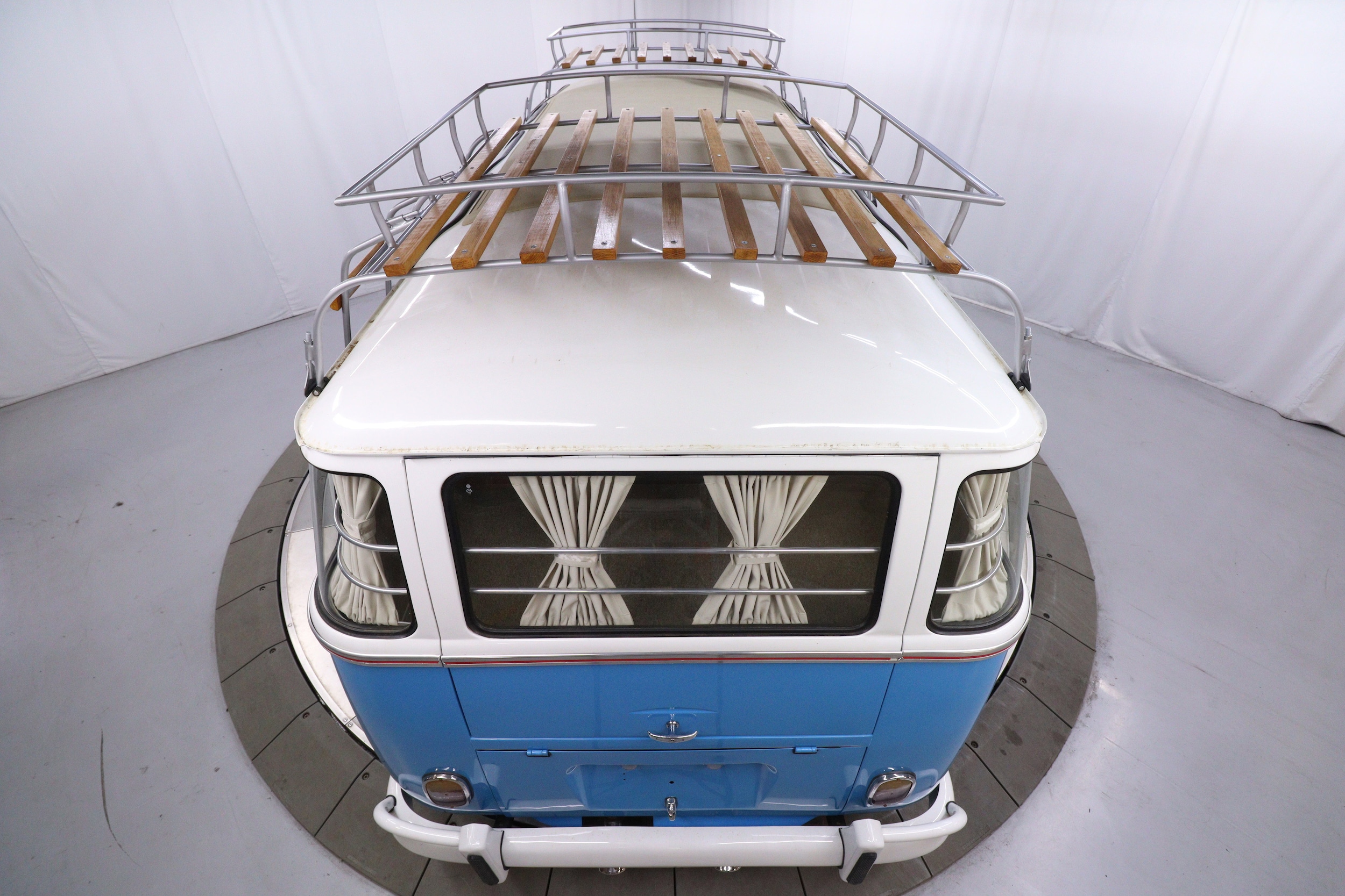 1972 Volkswagen Bus 43