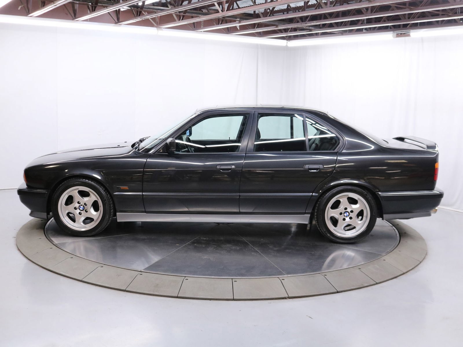 1993 BMW M5 6