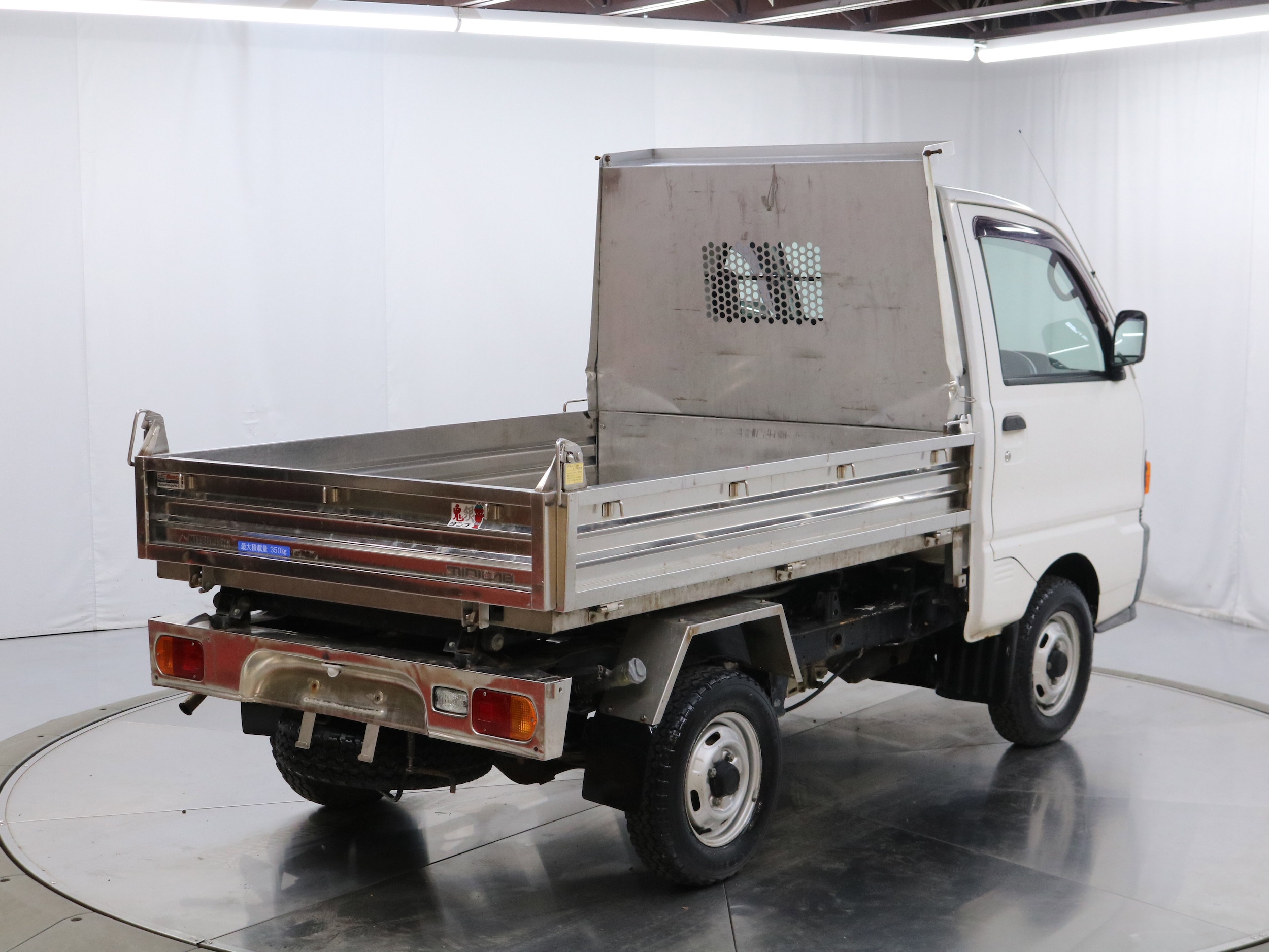 1996 Mitsubishi Minicab 7
