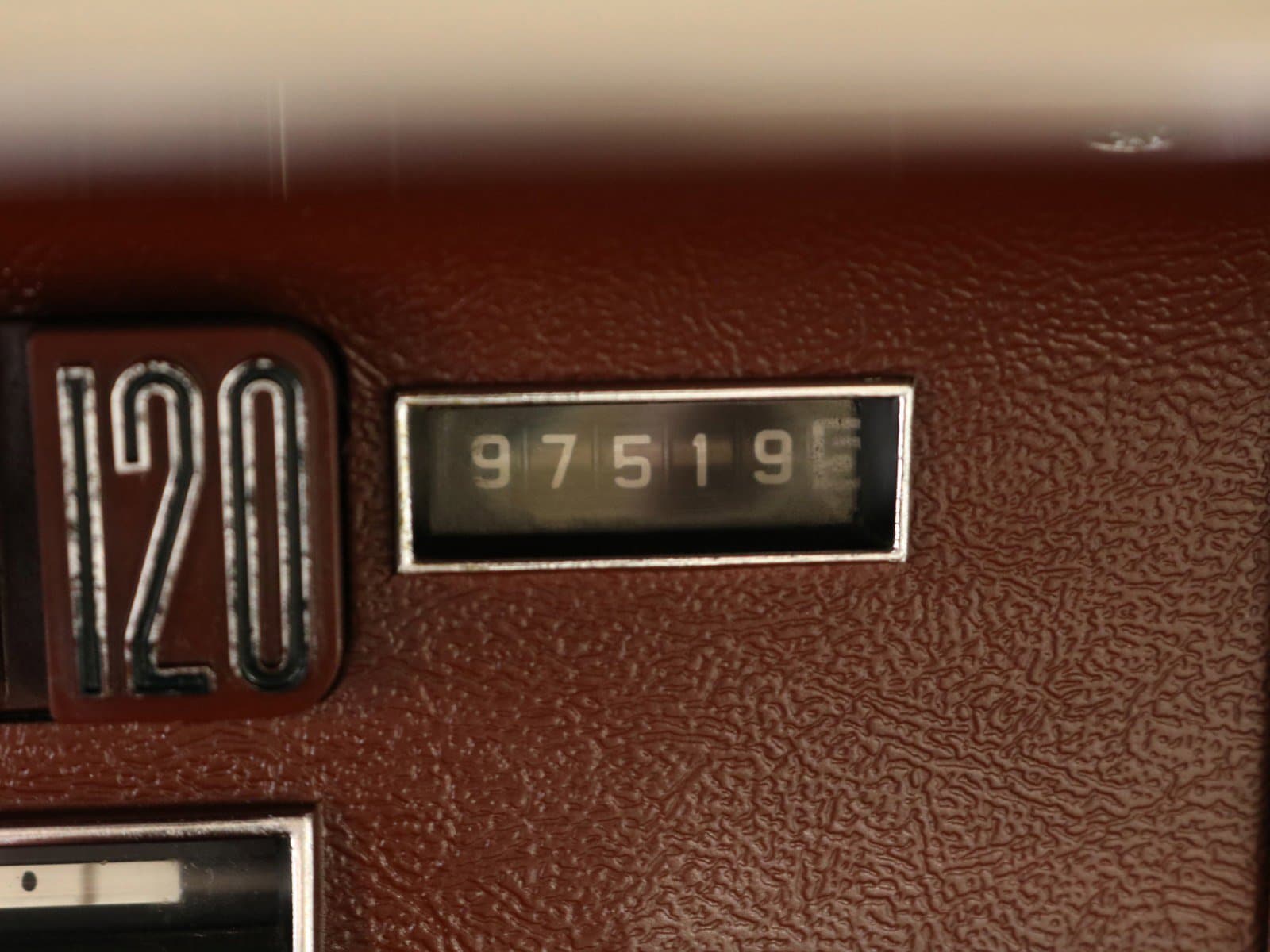 1966 Ford Thunderbird 48