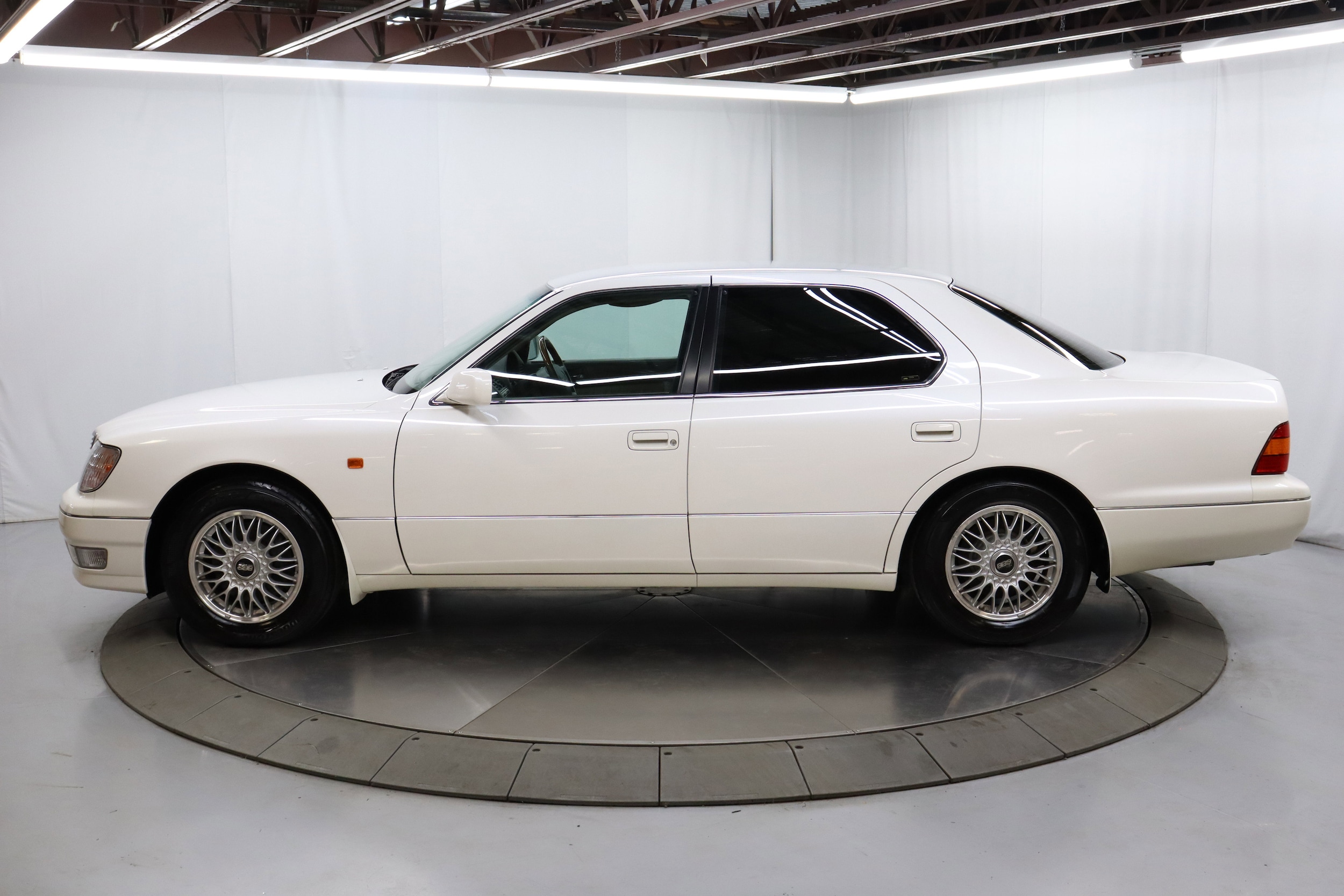 1999 Toyota Celsior 6