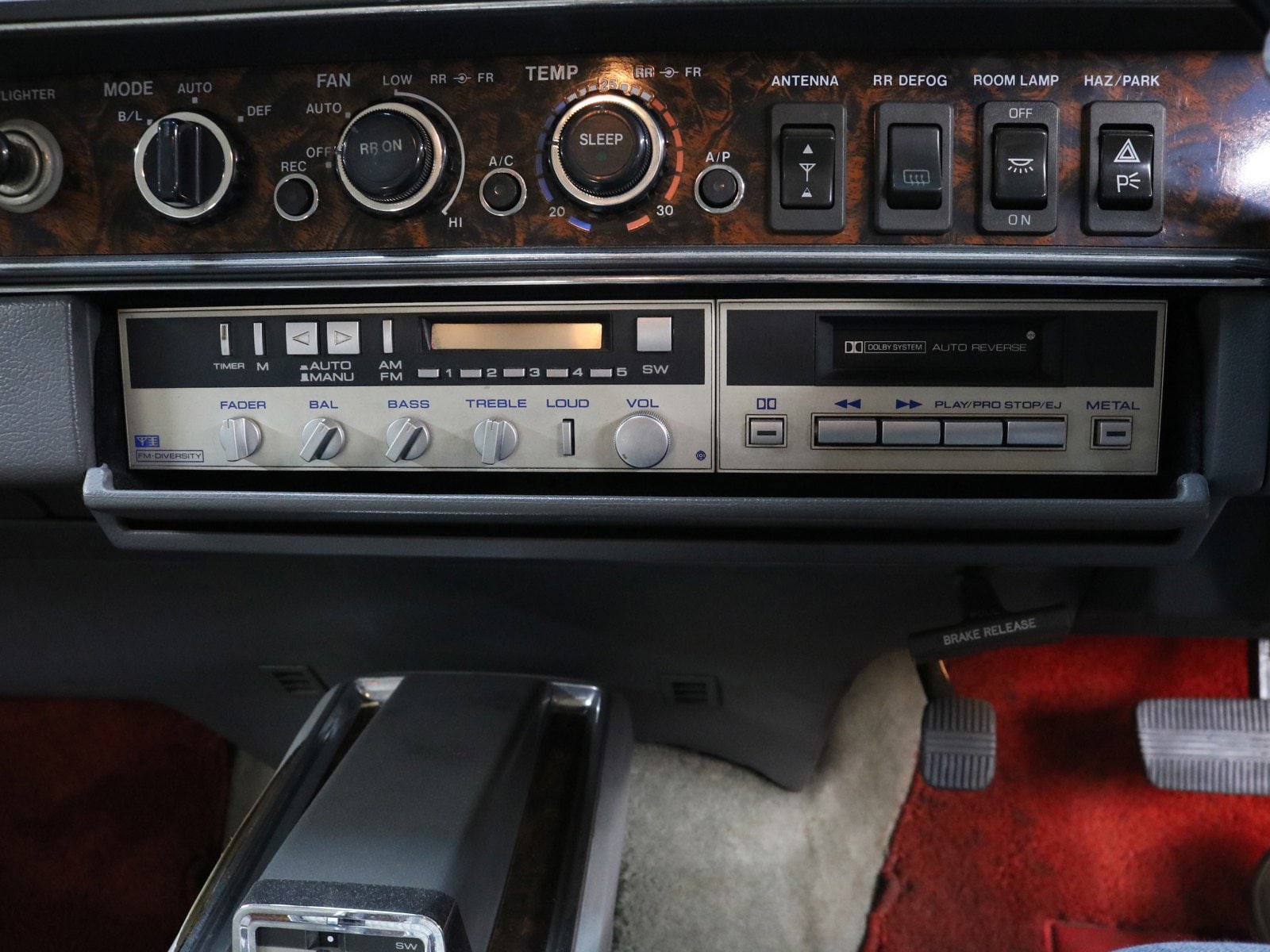 1988 Nissan President 12