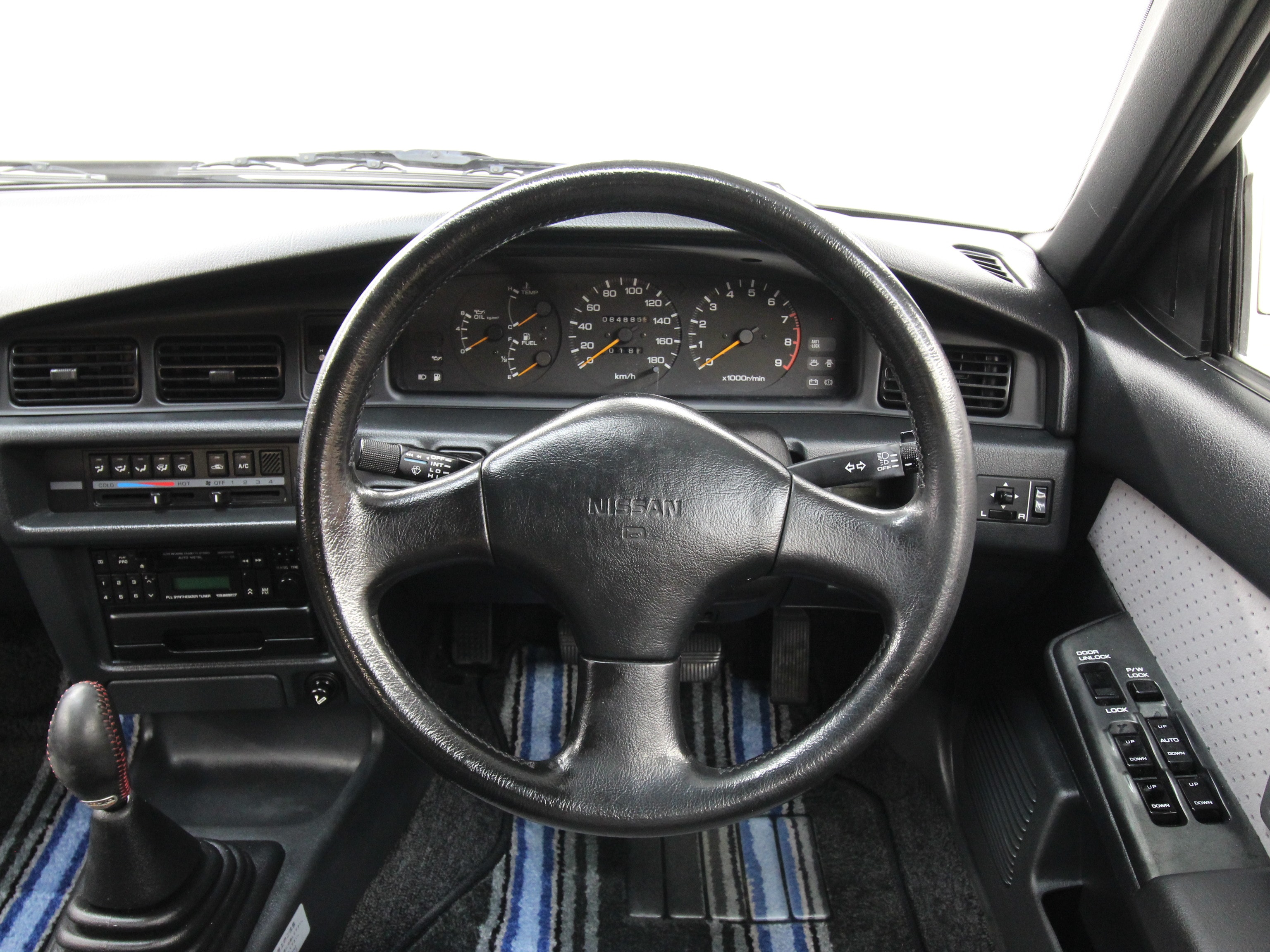 1987 Nissan Bluebird 10