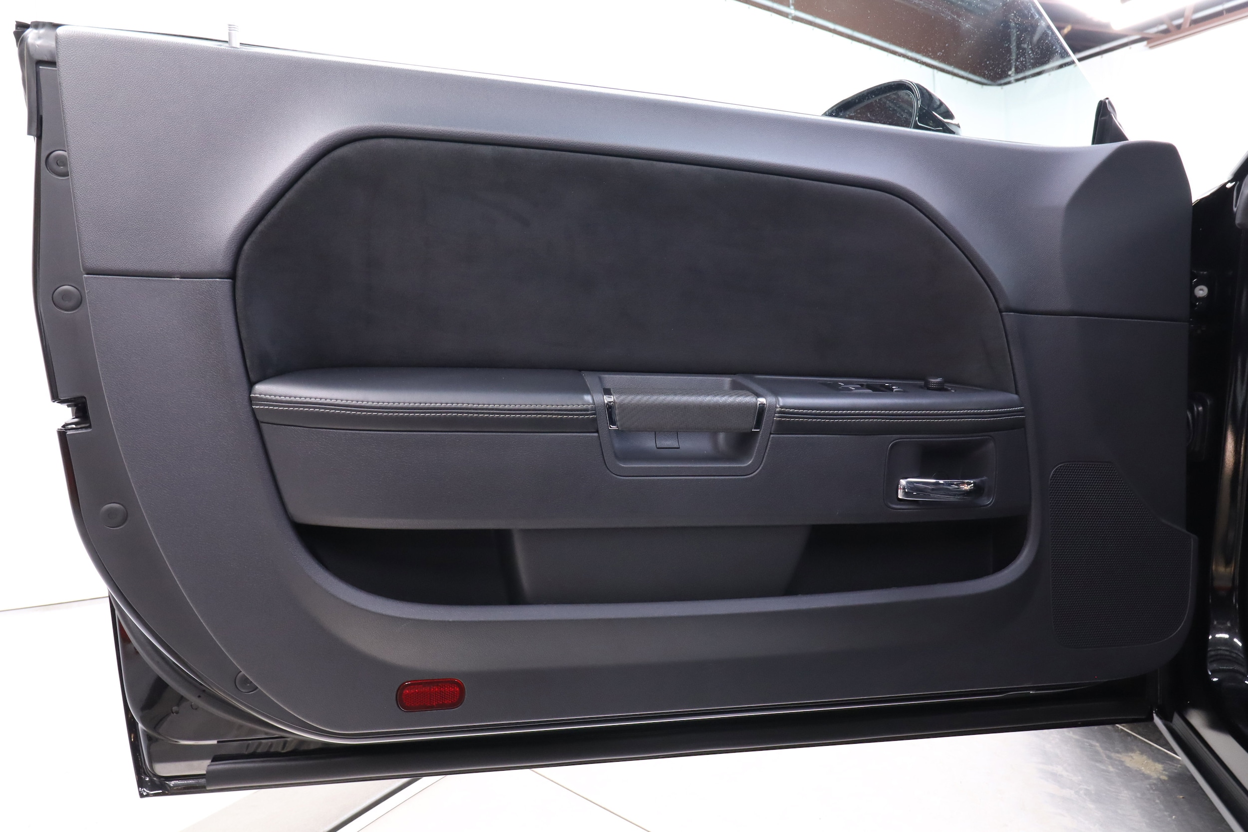 2010 Dodge Challenger 24