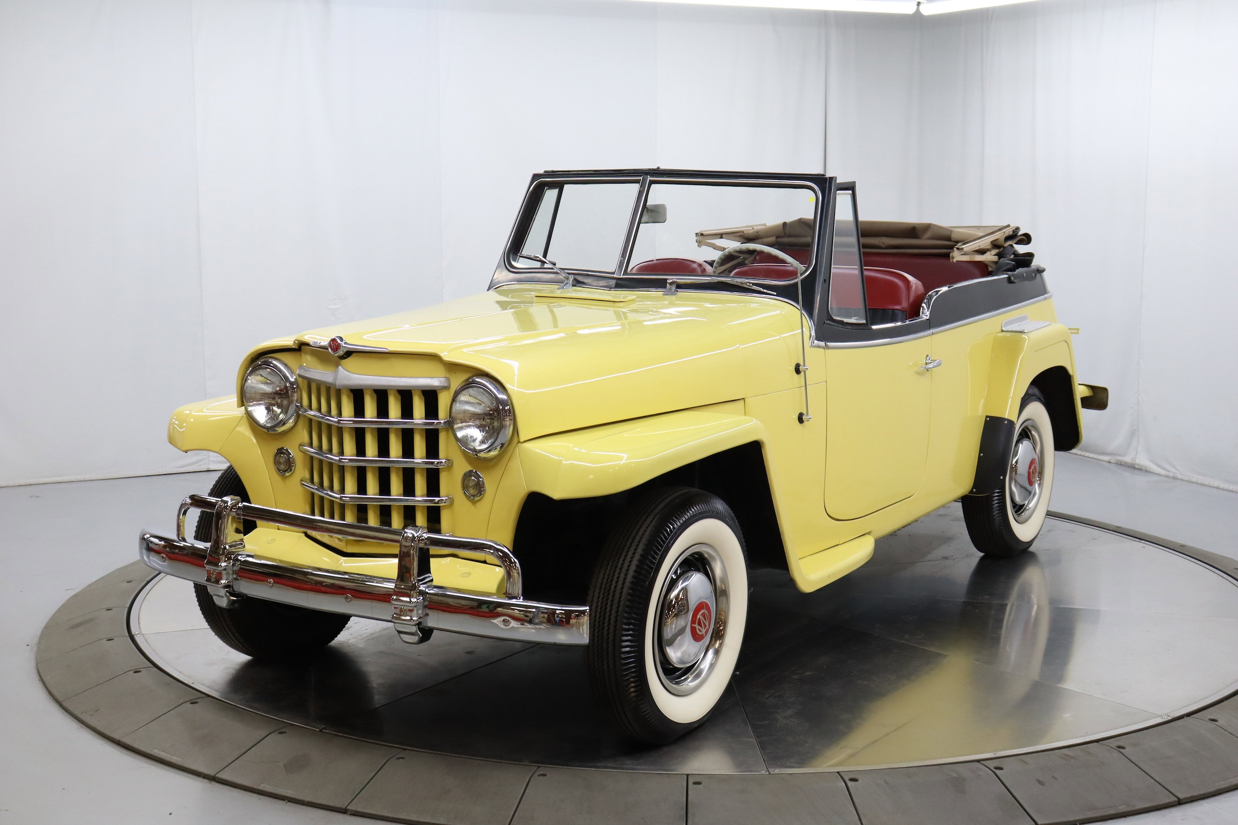 1950 Willys Jeepster 12