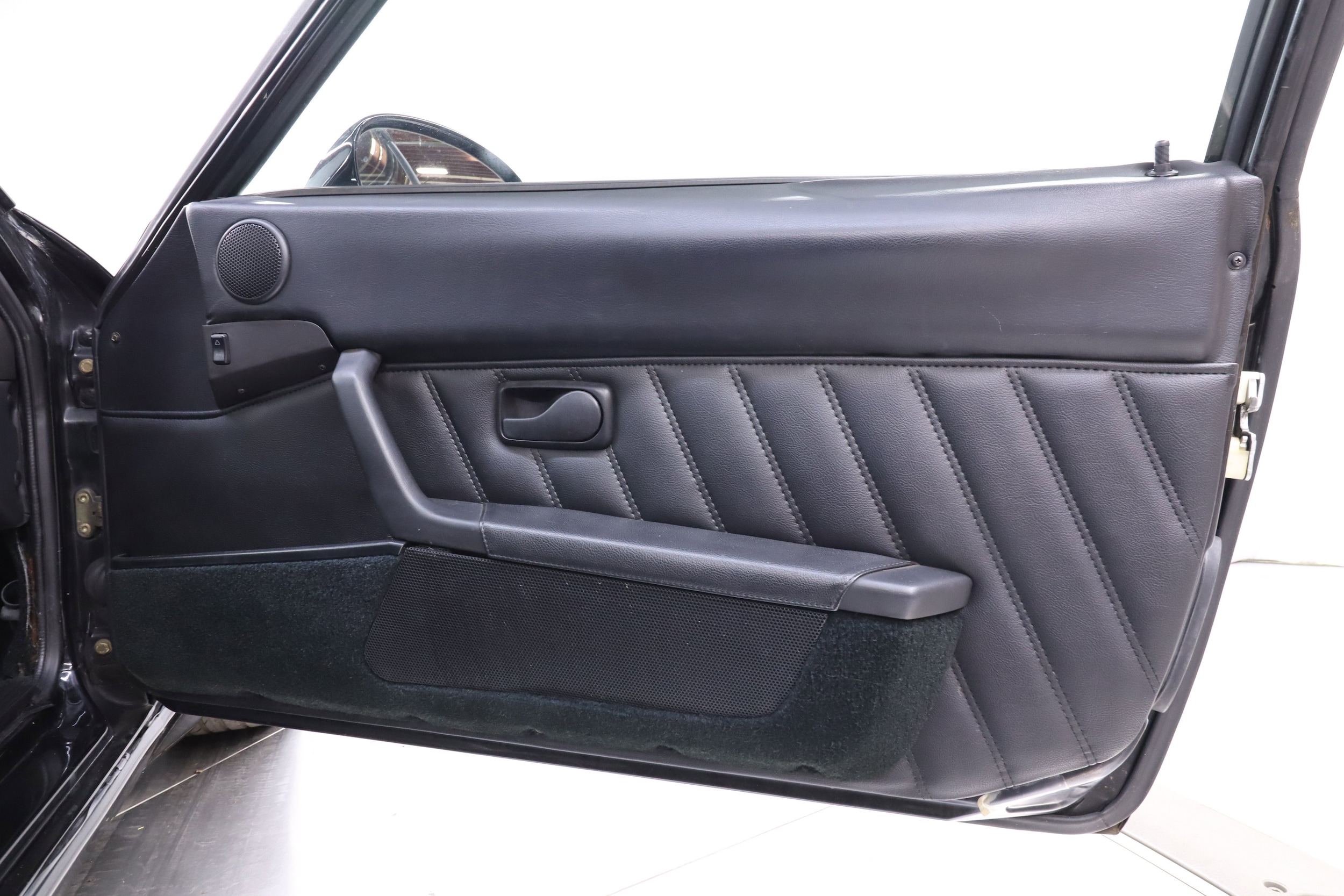 1994 Porsche 968 23