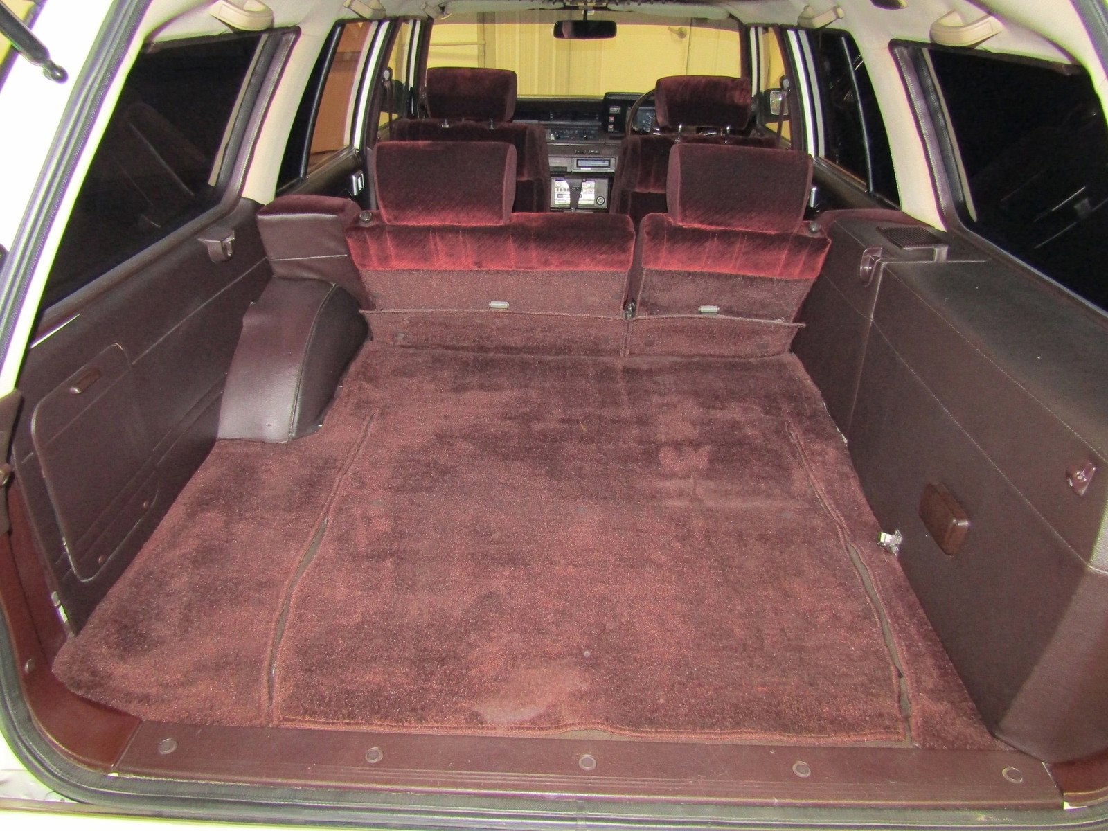 1985 Toyota Crown 28