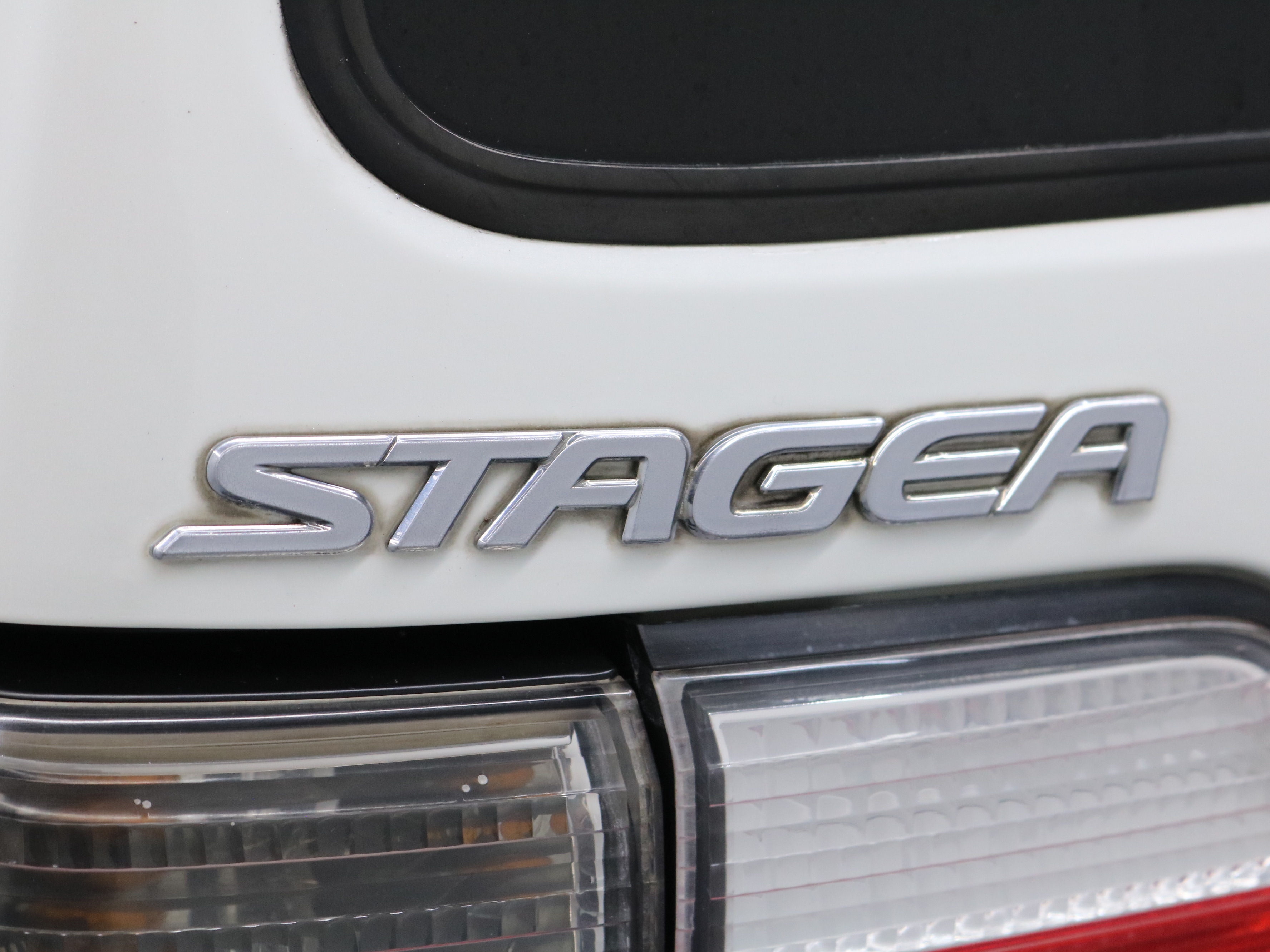 1998 Nissan Stagea 53