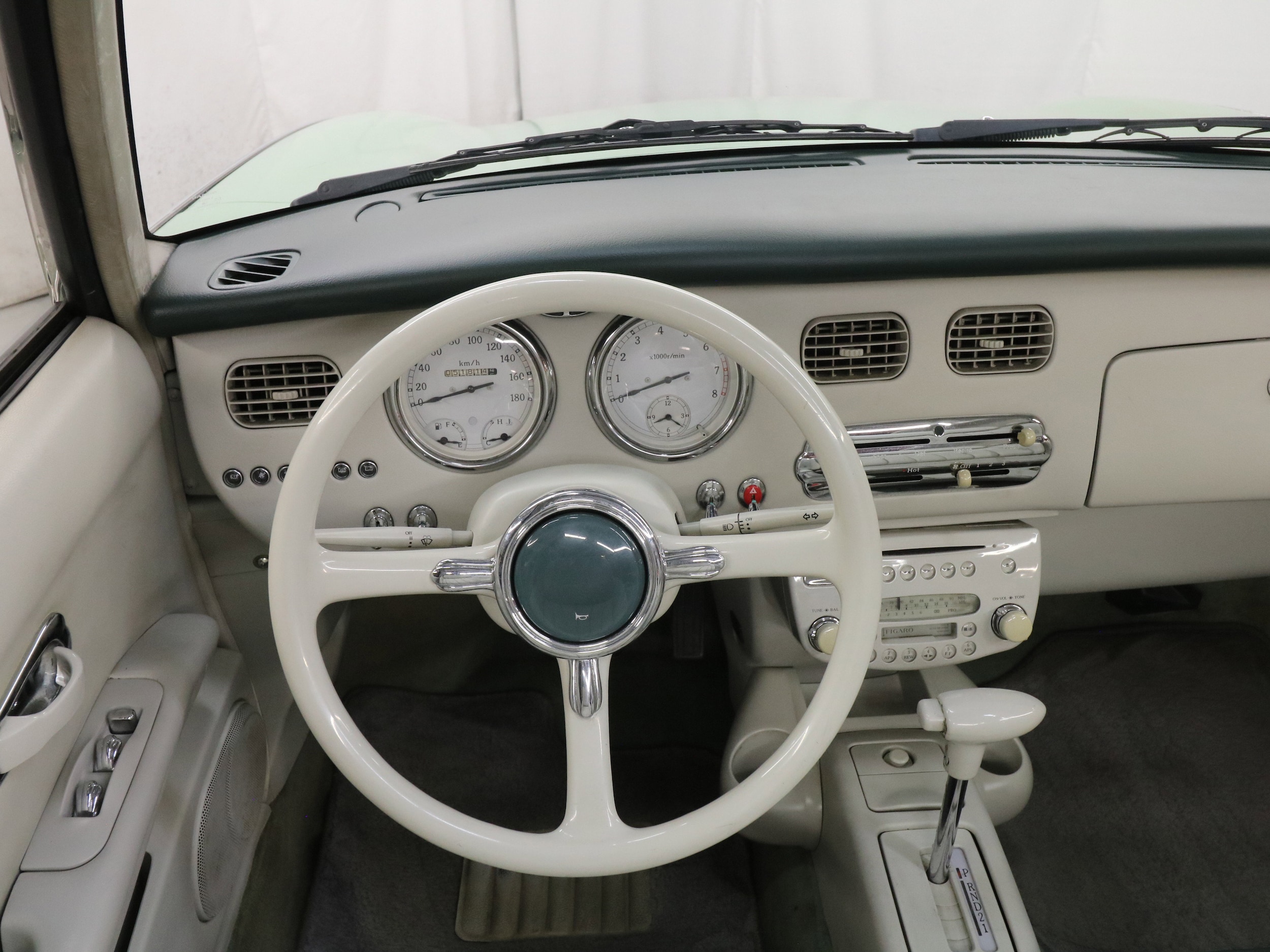 1991 Nissan Figaro 13