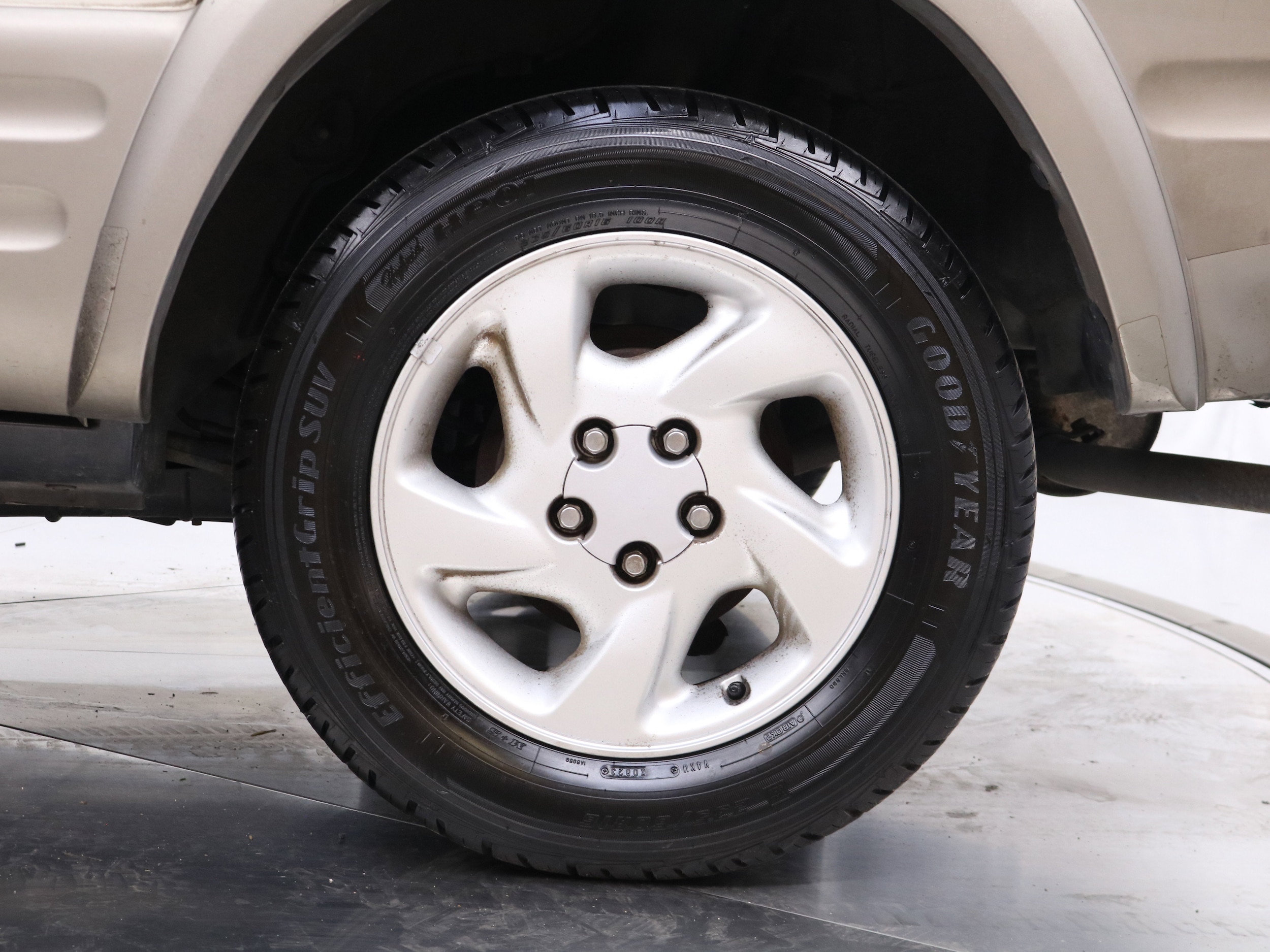 1998 Toyota RAV4 32