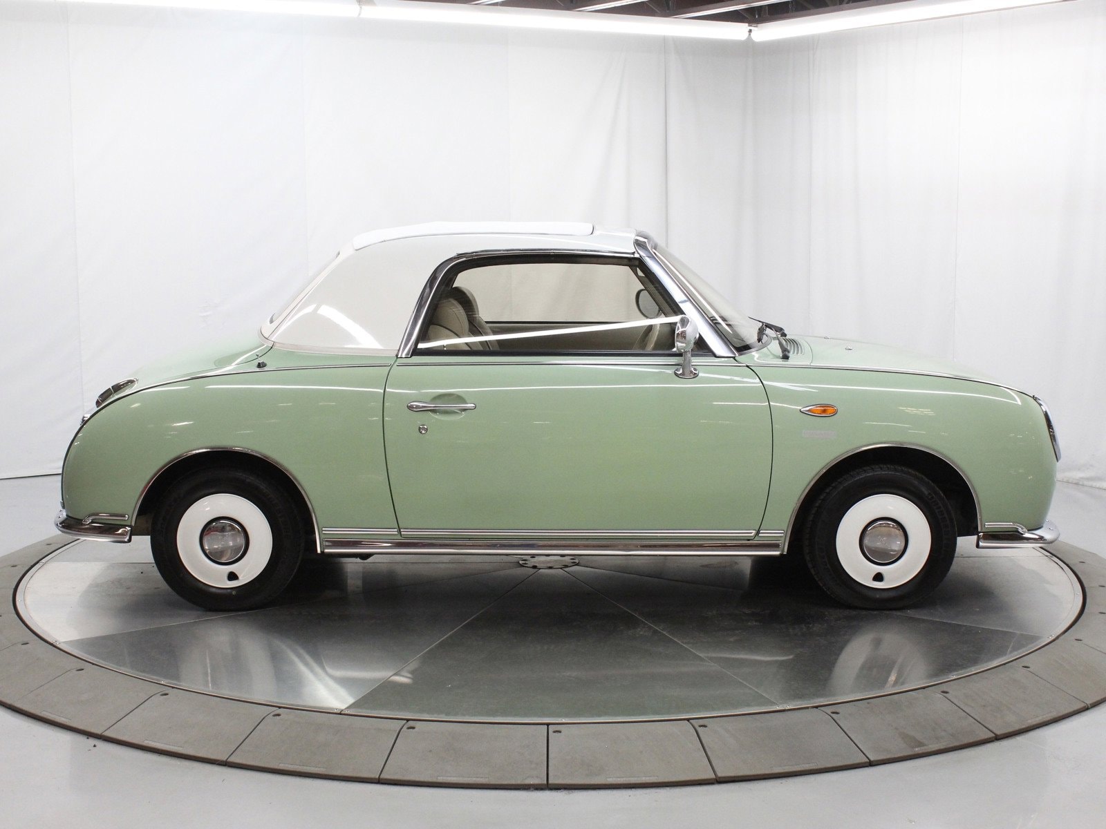 1991 Nissan Figaro 8