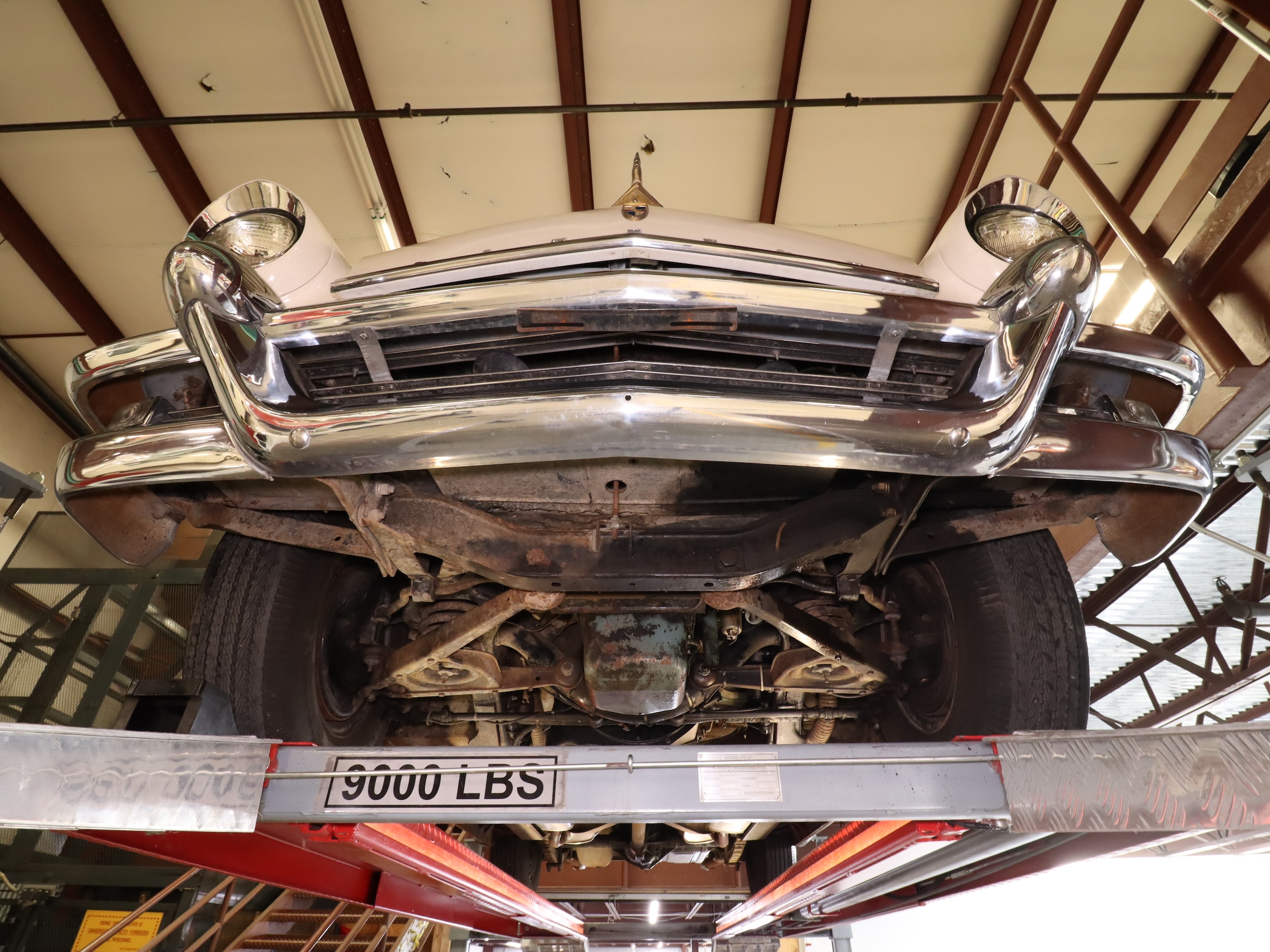 1955 Lincoln Capri 38