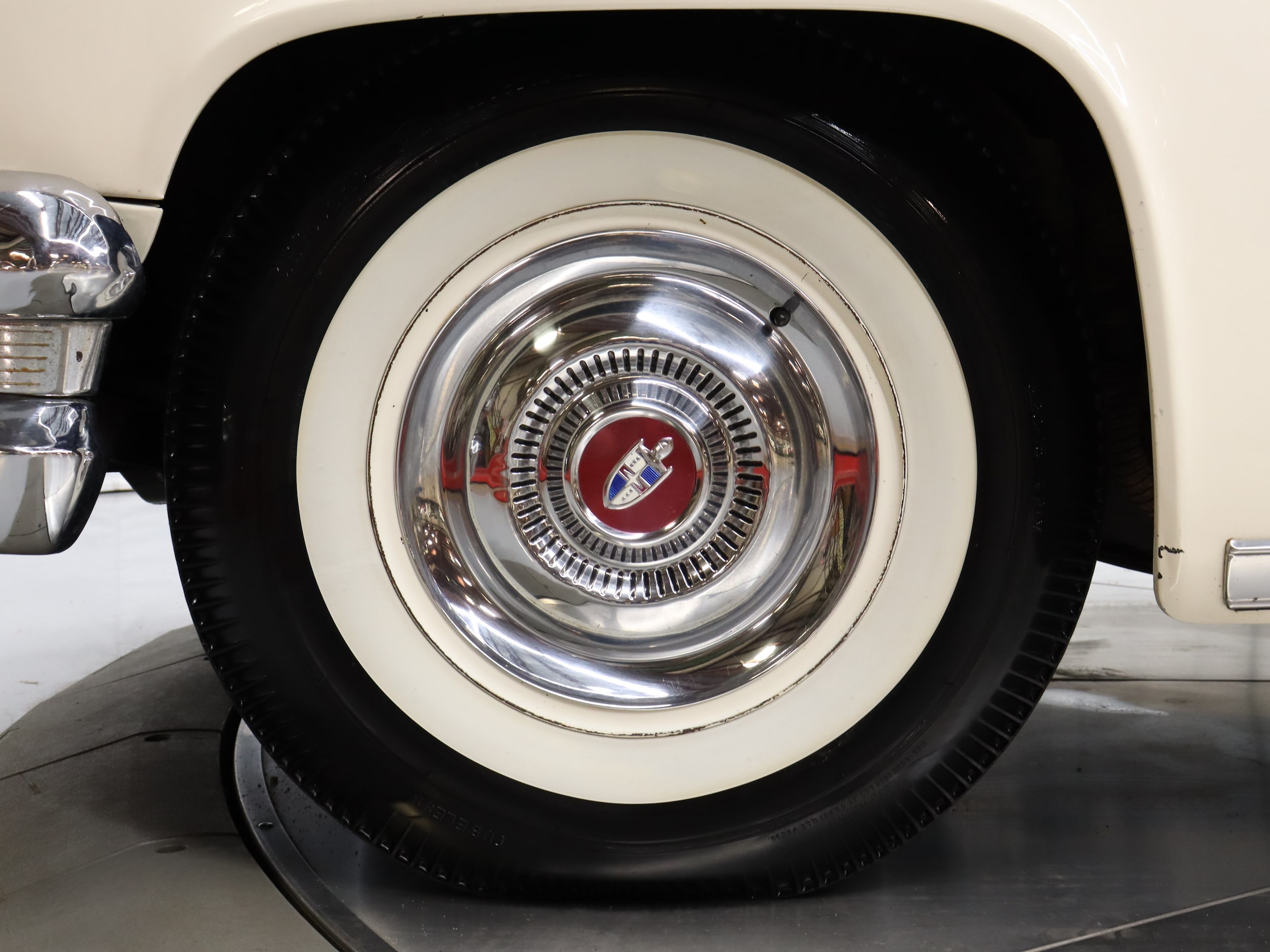 1955 Lincoln Capri 35