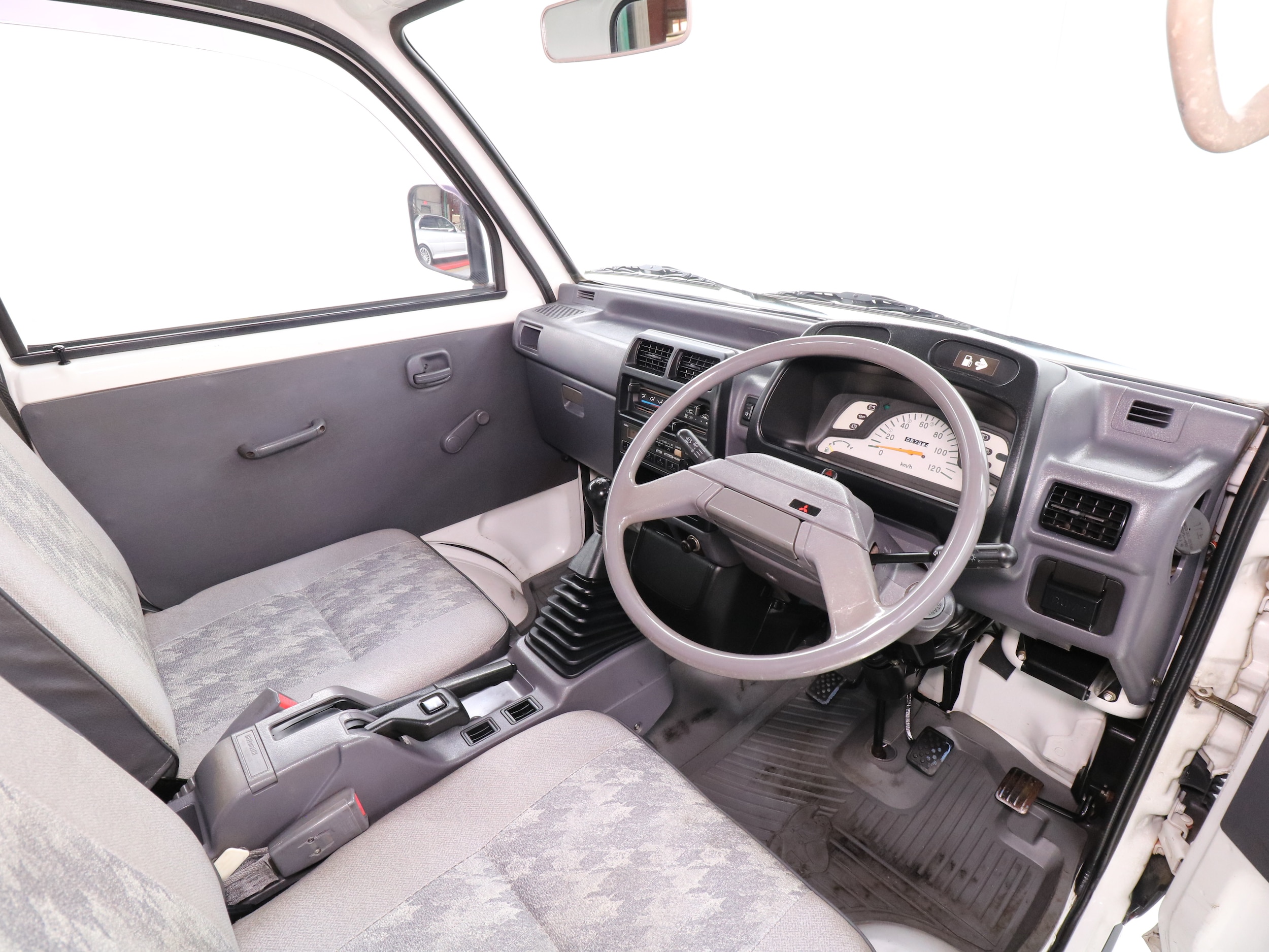 1995 Mitsubishi MiniCab Dump Bed For Sale