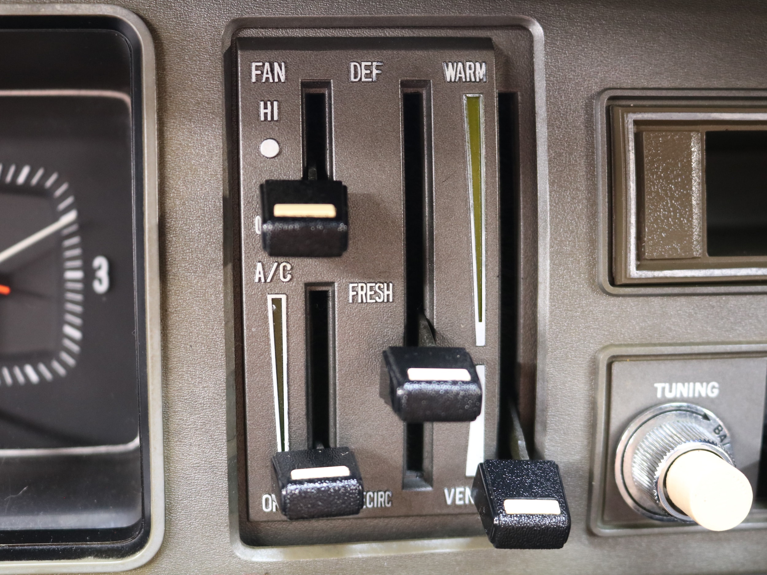 1974 Toyota Corona 11