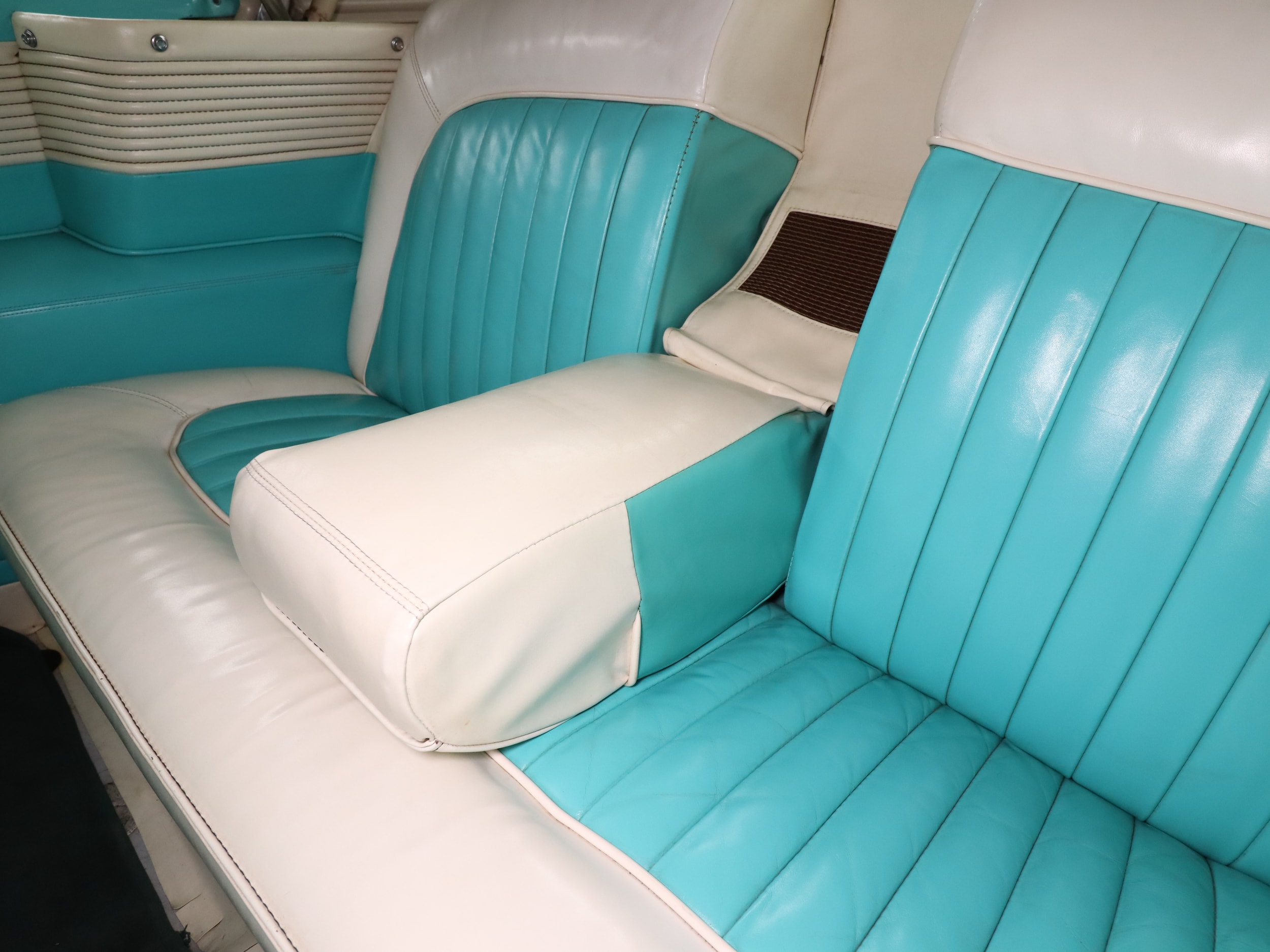 1955 Lincoln Capri 25