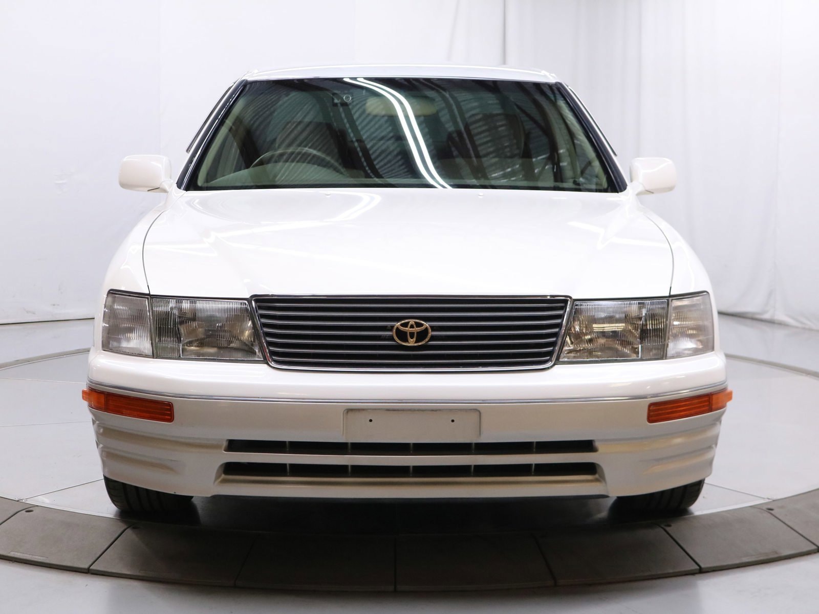 1997 Toyota Celsior 3