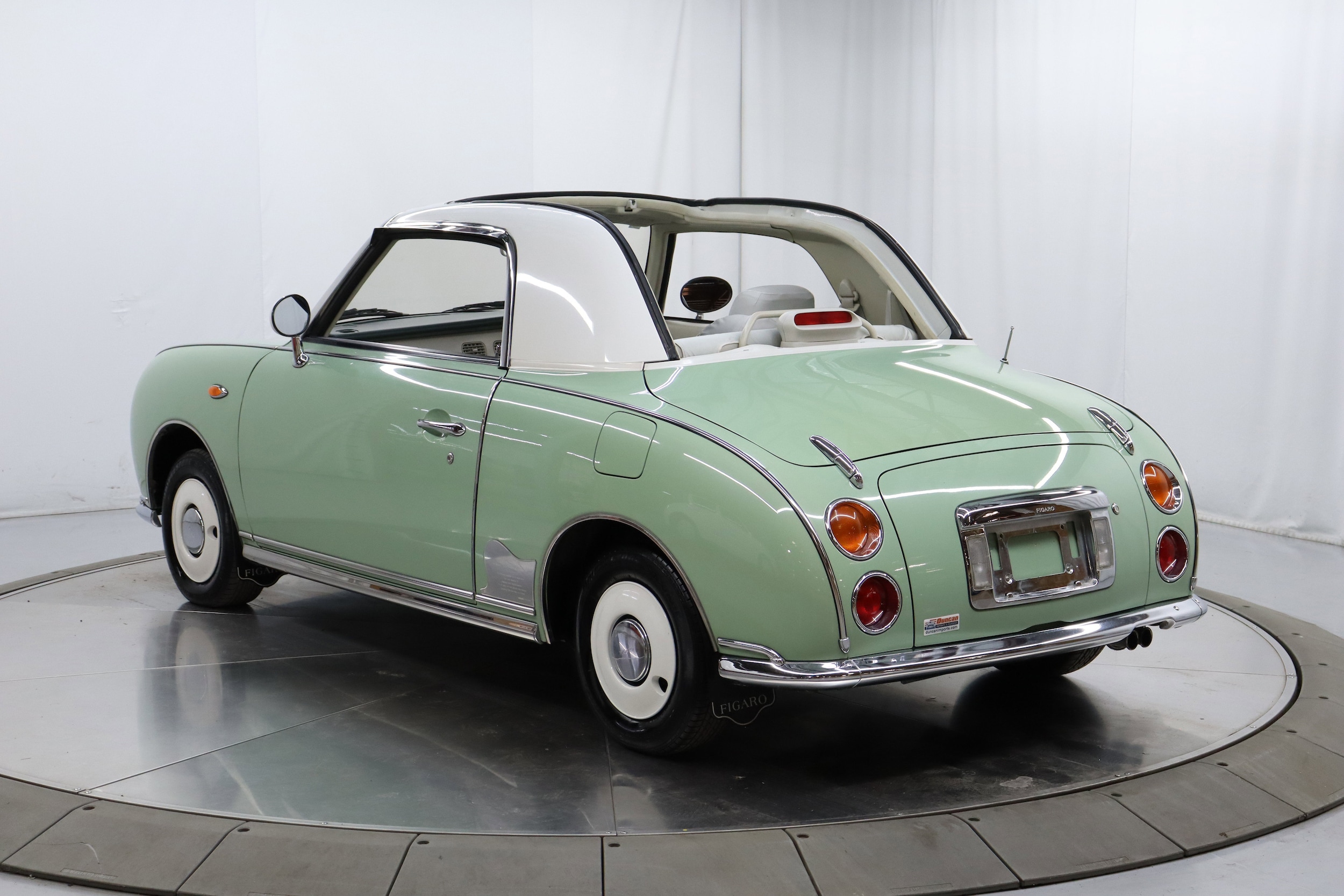 1991 Nissan Figaro 9