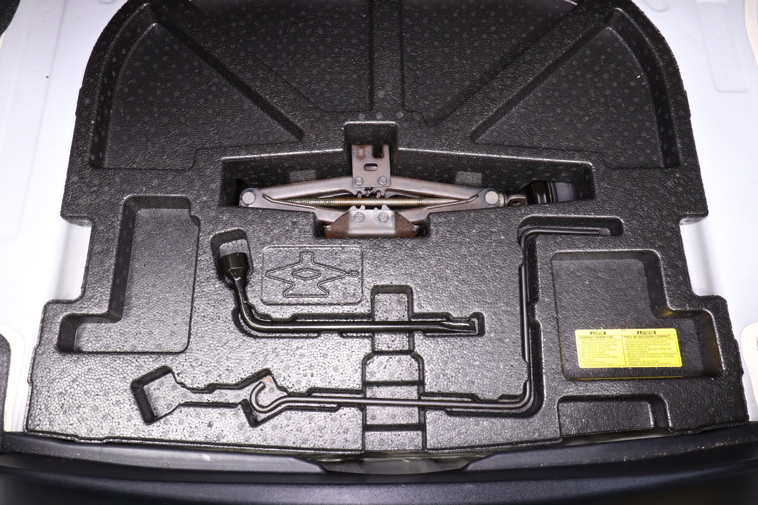 2016 Toyota Camry 28