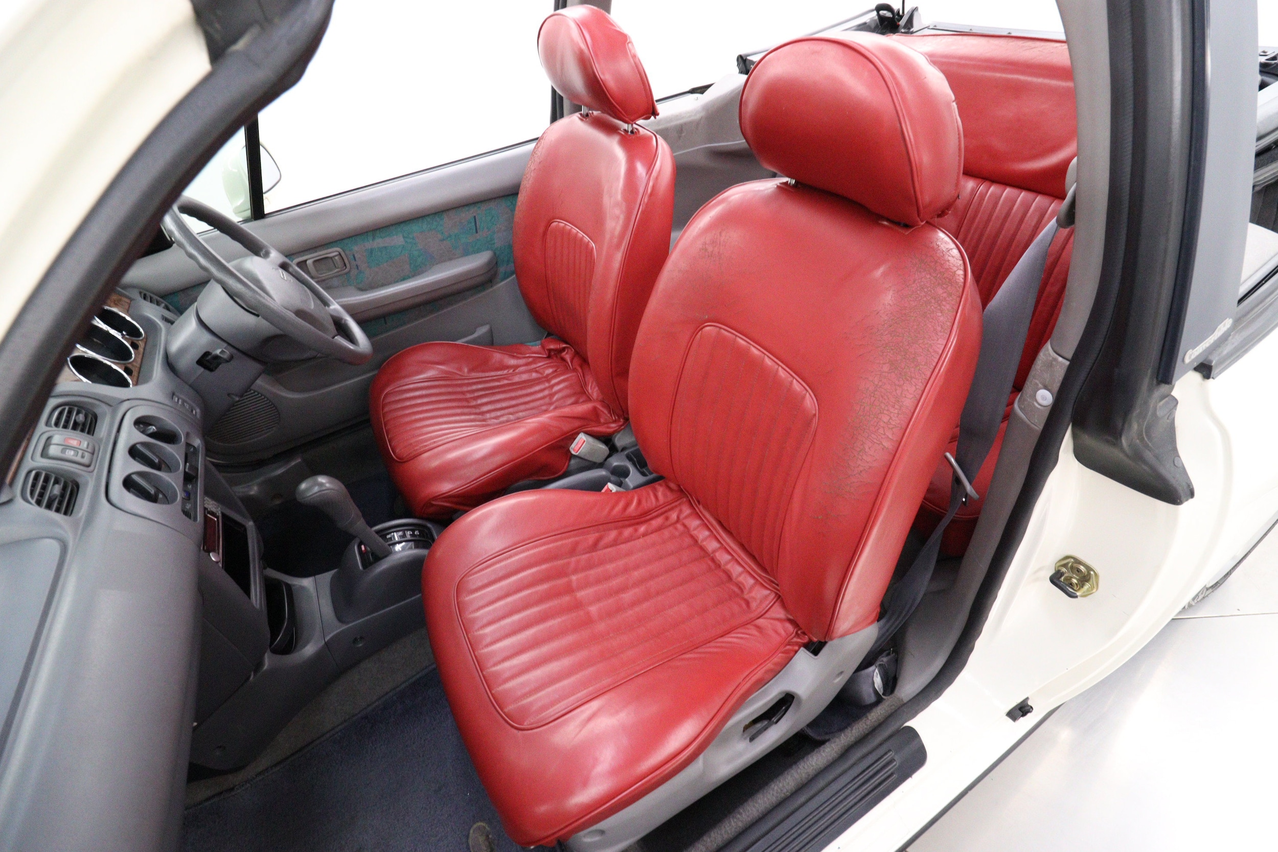 1997 Mitsuoka Viewt 25
