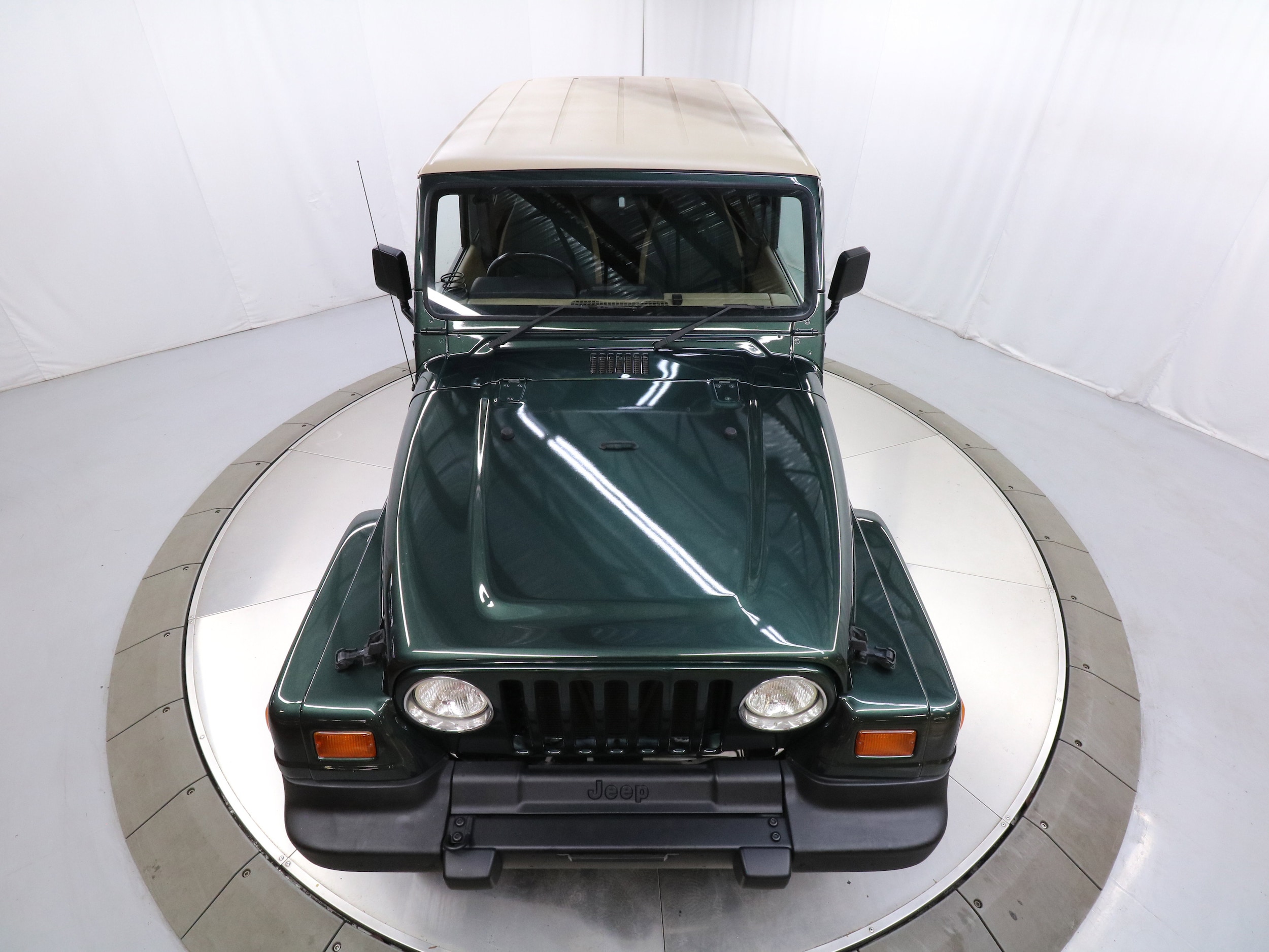 1999 Jeep Wrangler 43