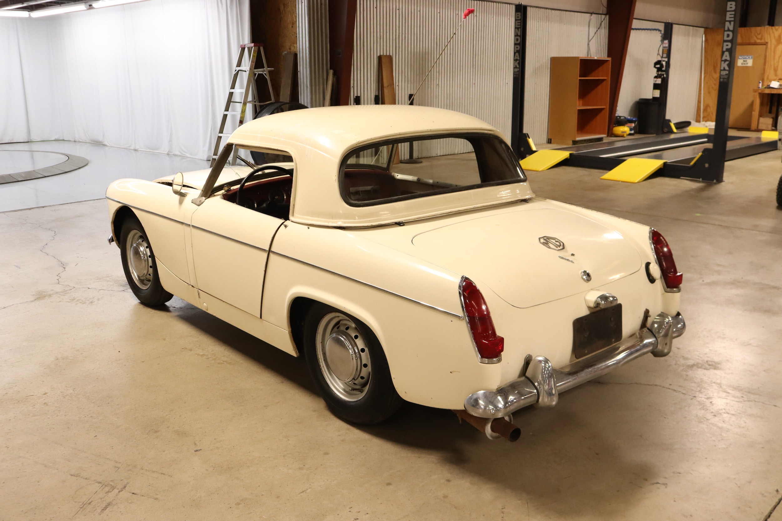 1967 MG Midget 6