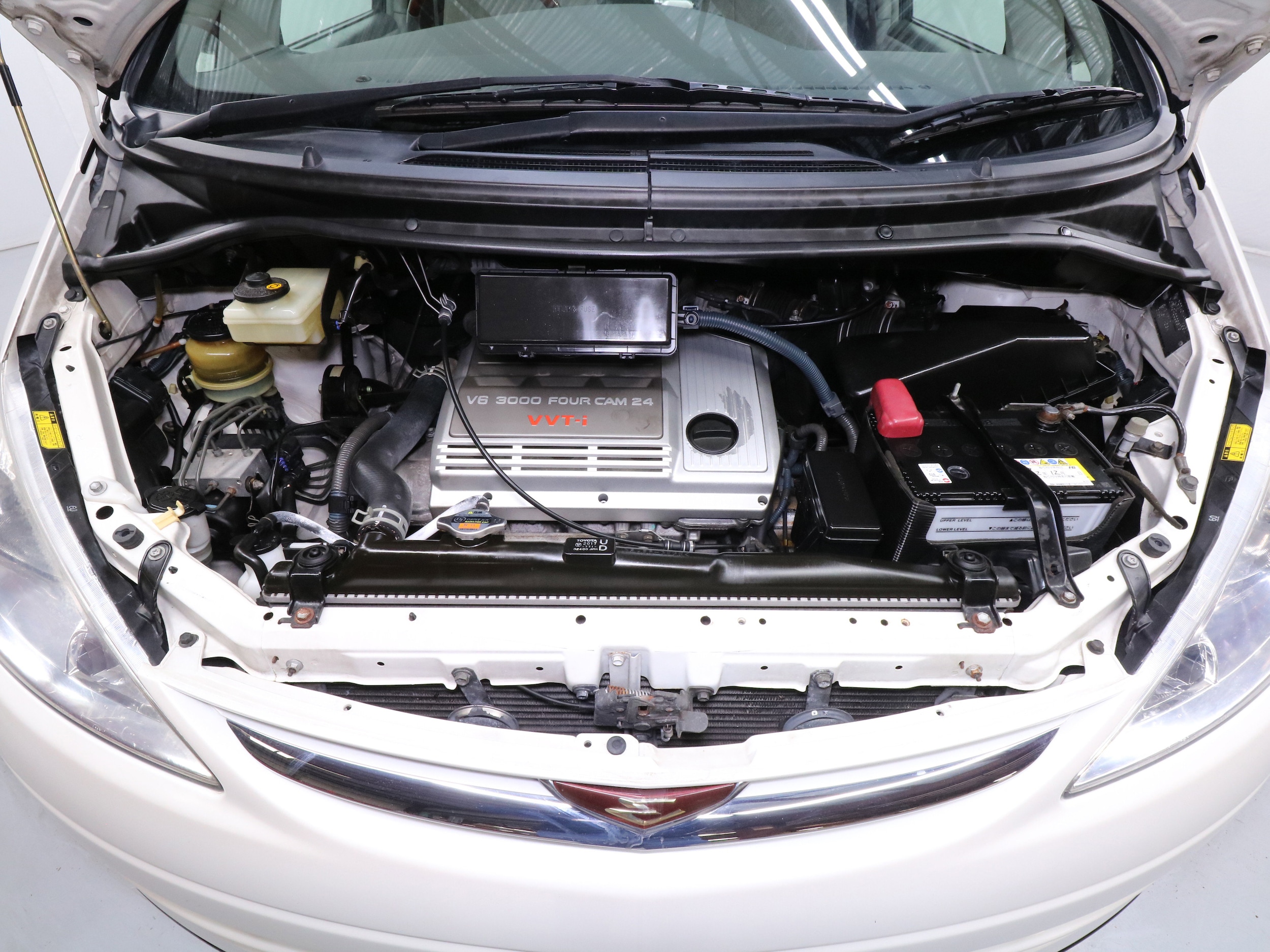 2000 Toyota Estima 31